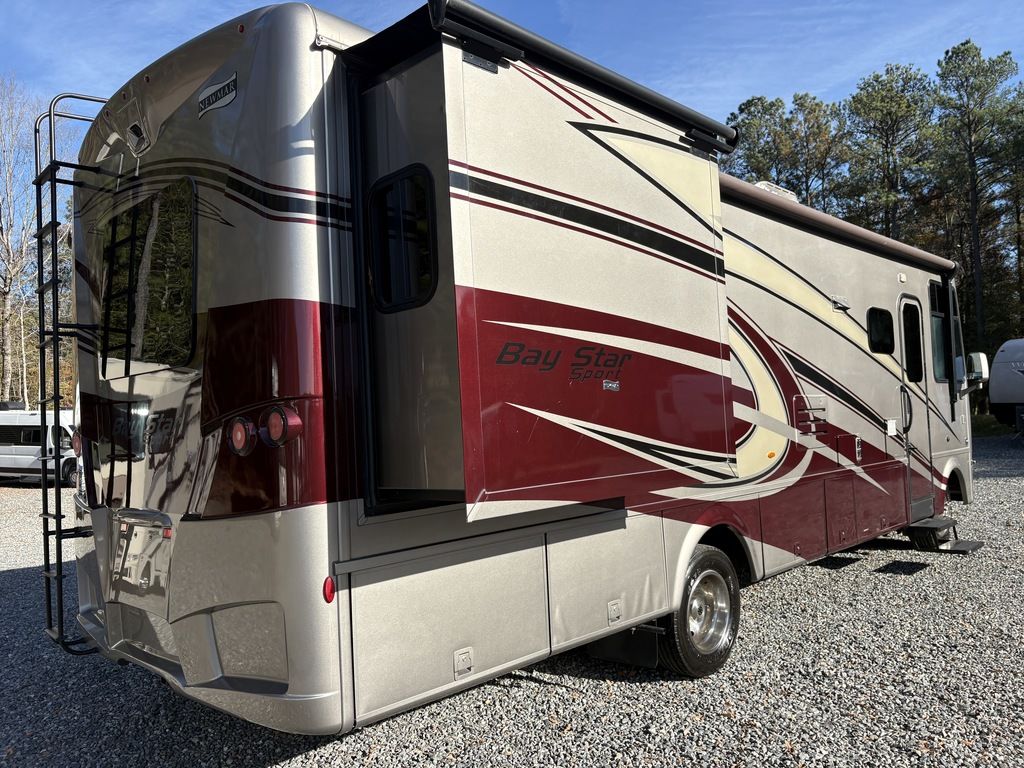 2020 Newmar Bay Star Sport 3008, $ 74,900