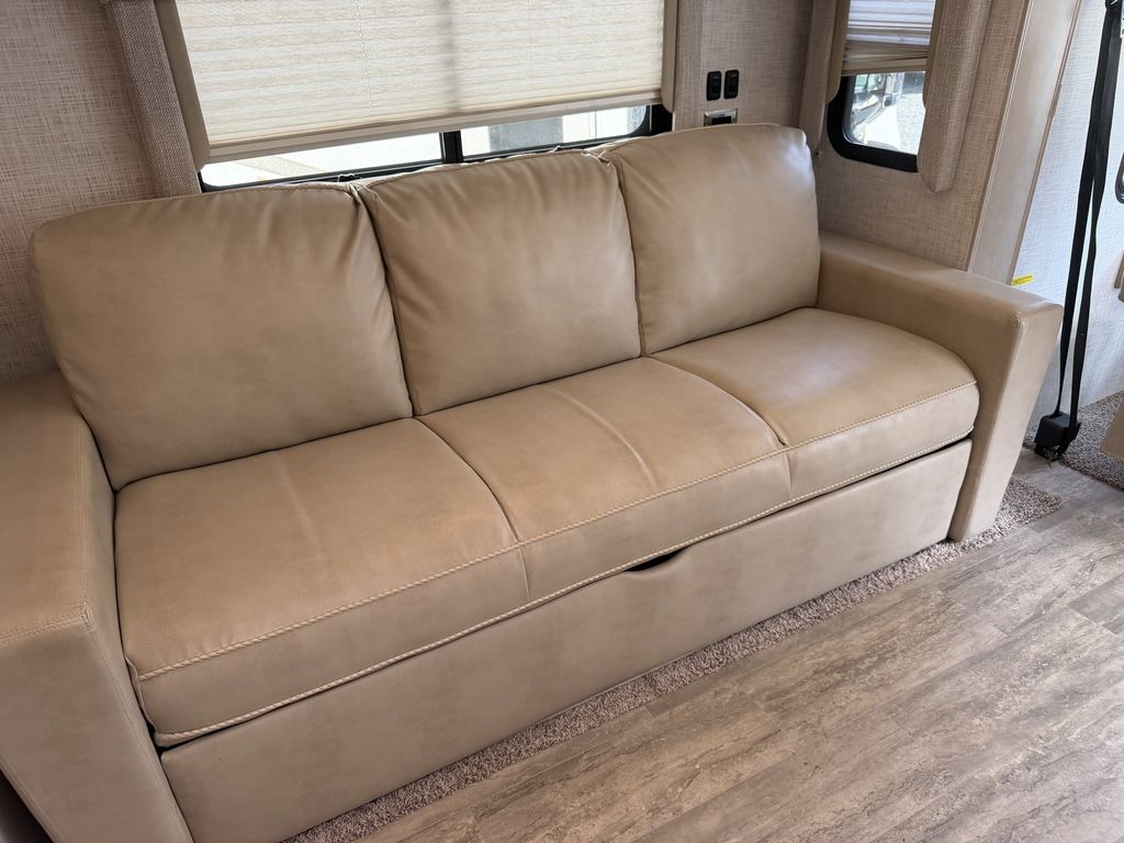 2020 Newmar Bay Star Sport 3008, $ 74,900