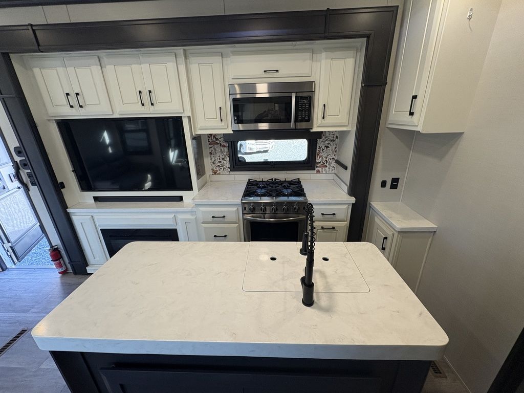 2023 DRV Mobile Suites MS Orlando, $ 124,900