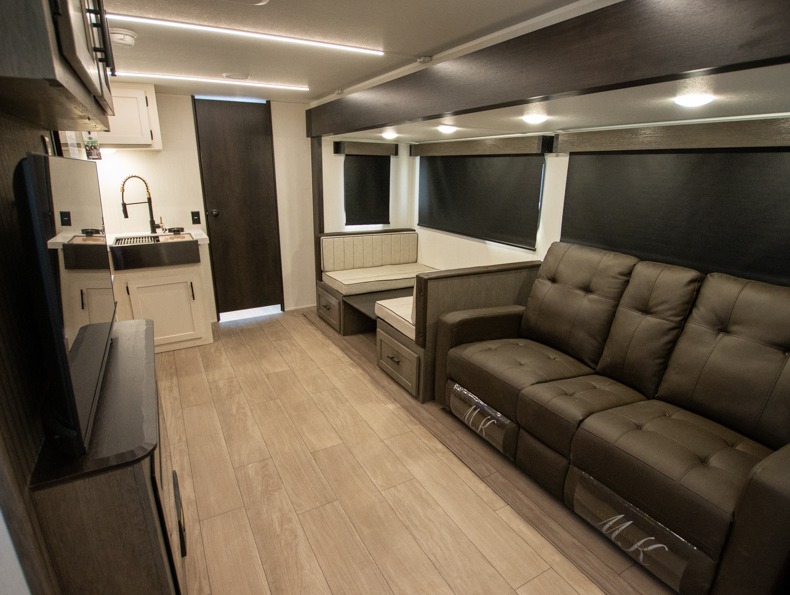 2026 Forest River Cherokee Alpha Wolf 25RB, $ 29,999