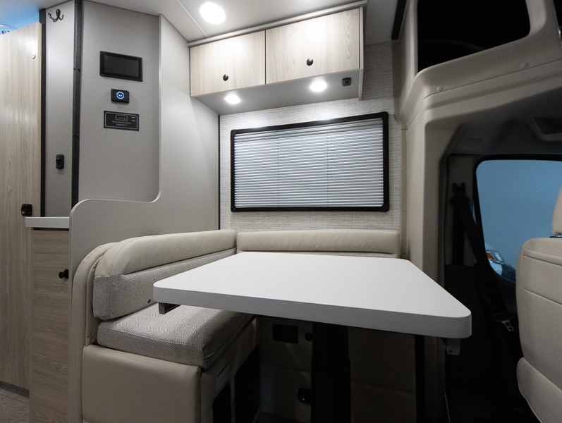 2025 Jayco Granite Ridge 22T, $ 149,999