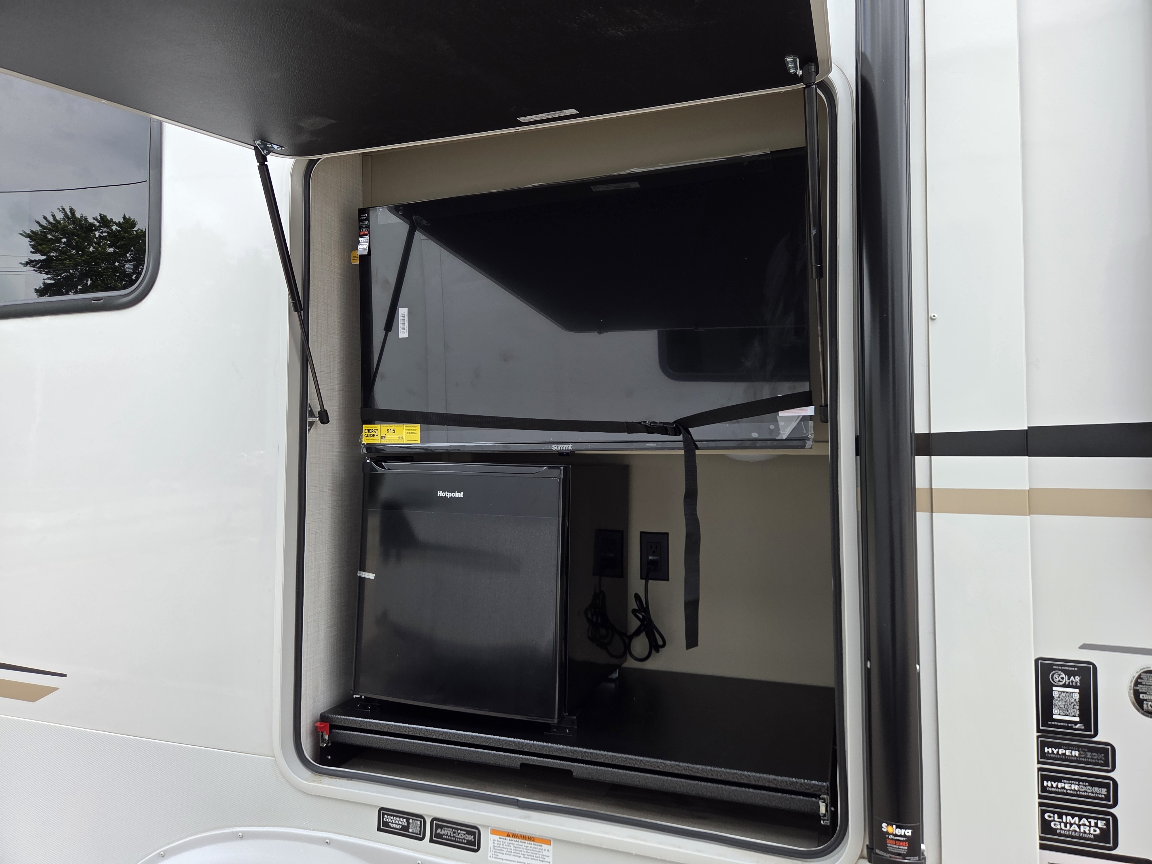 2027 Keystone Cougar Half-Ton (Fifth Wheel) 26RES, $ 55,990