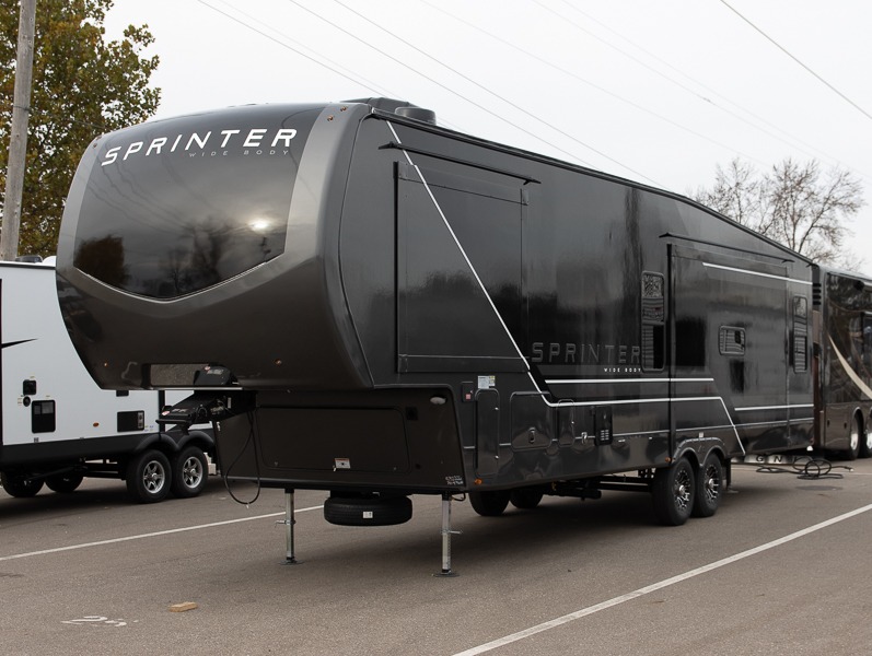 2025 Keystone Sprinter 3210RLS, $ 59,999