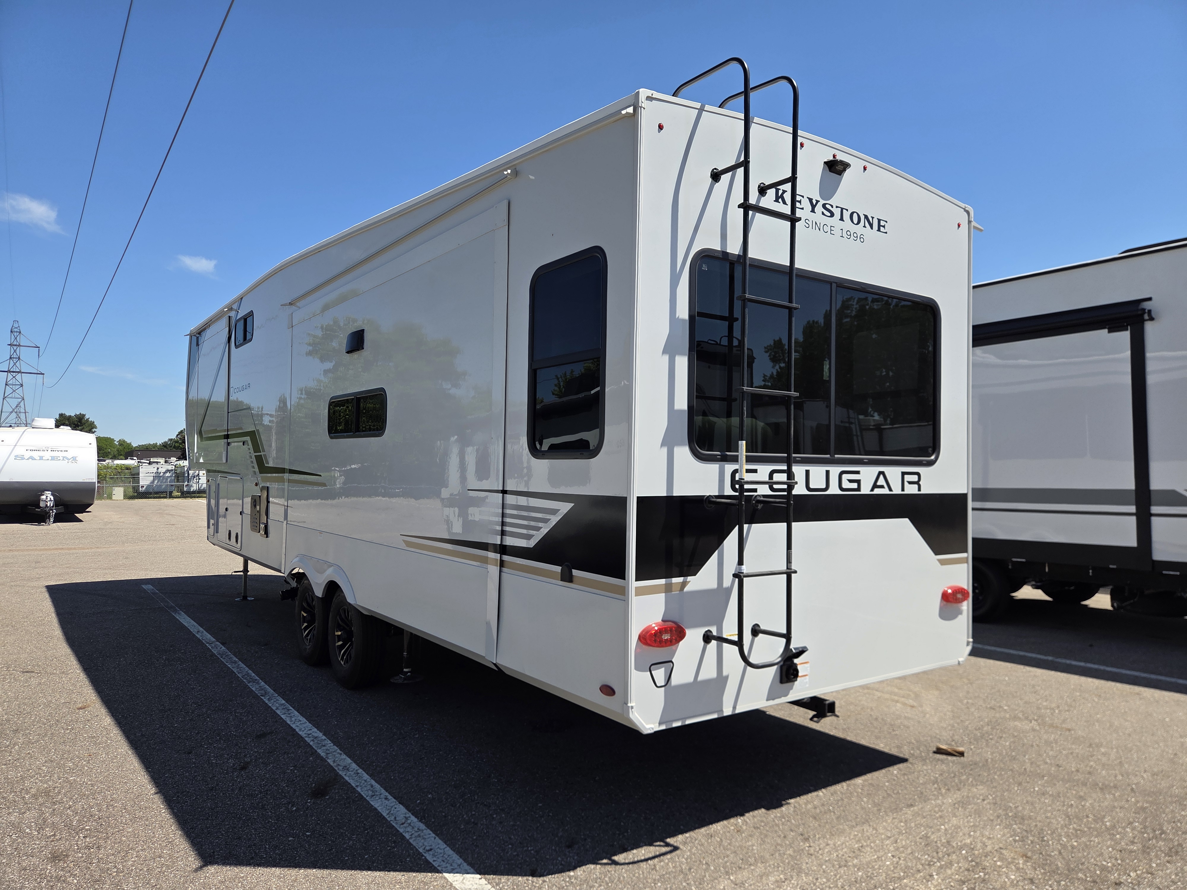 2027 Keystone Cougar 316RLS, $ 72,990
