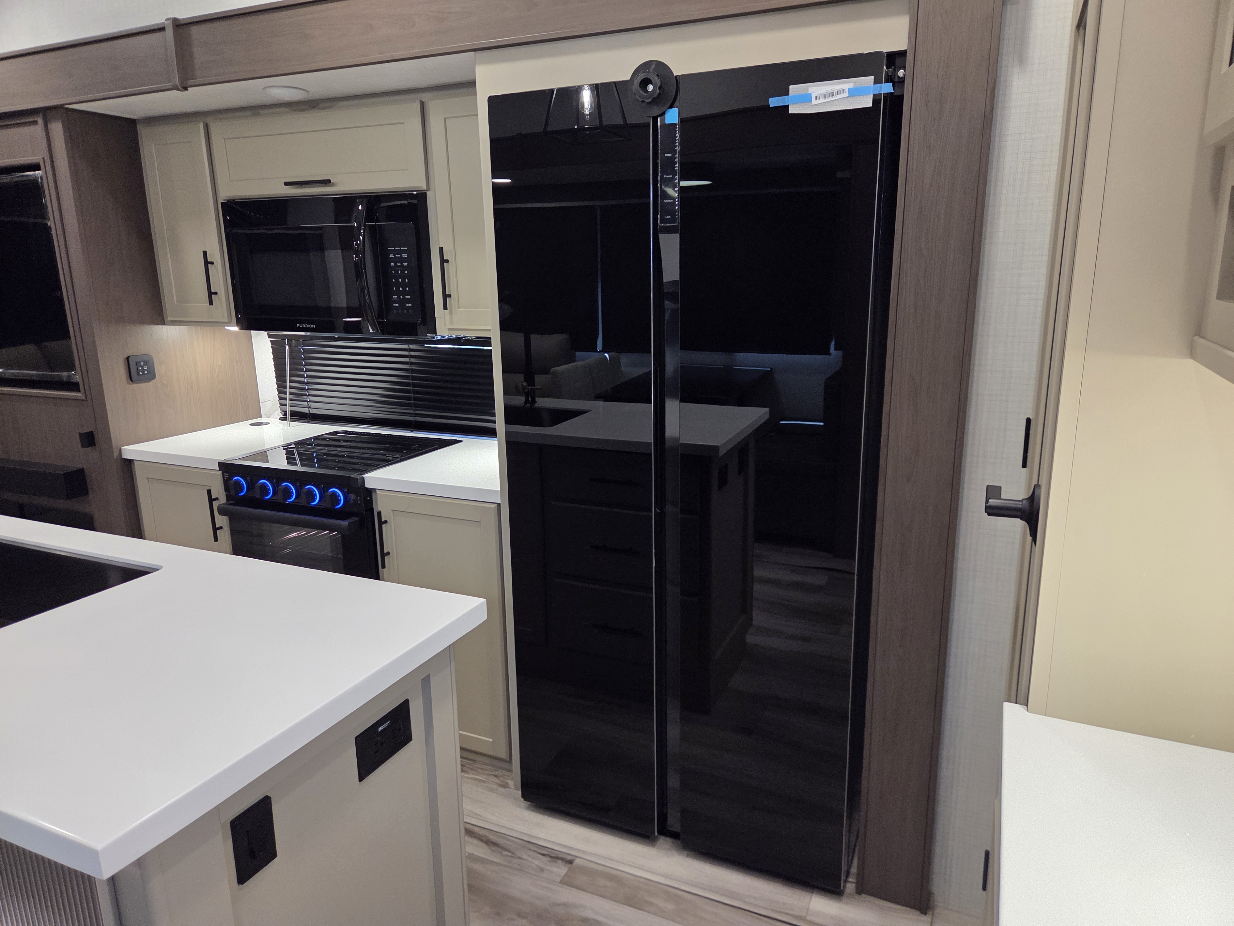 2027 Keystone Cougar 316RLS, $ 72,990