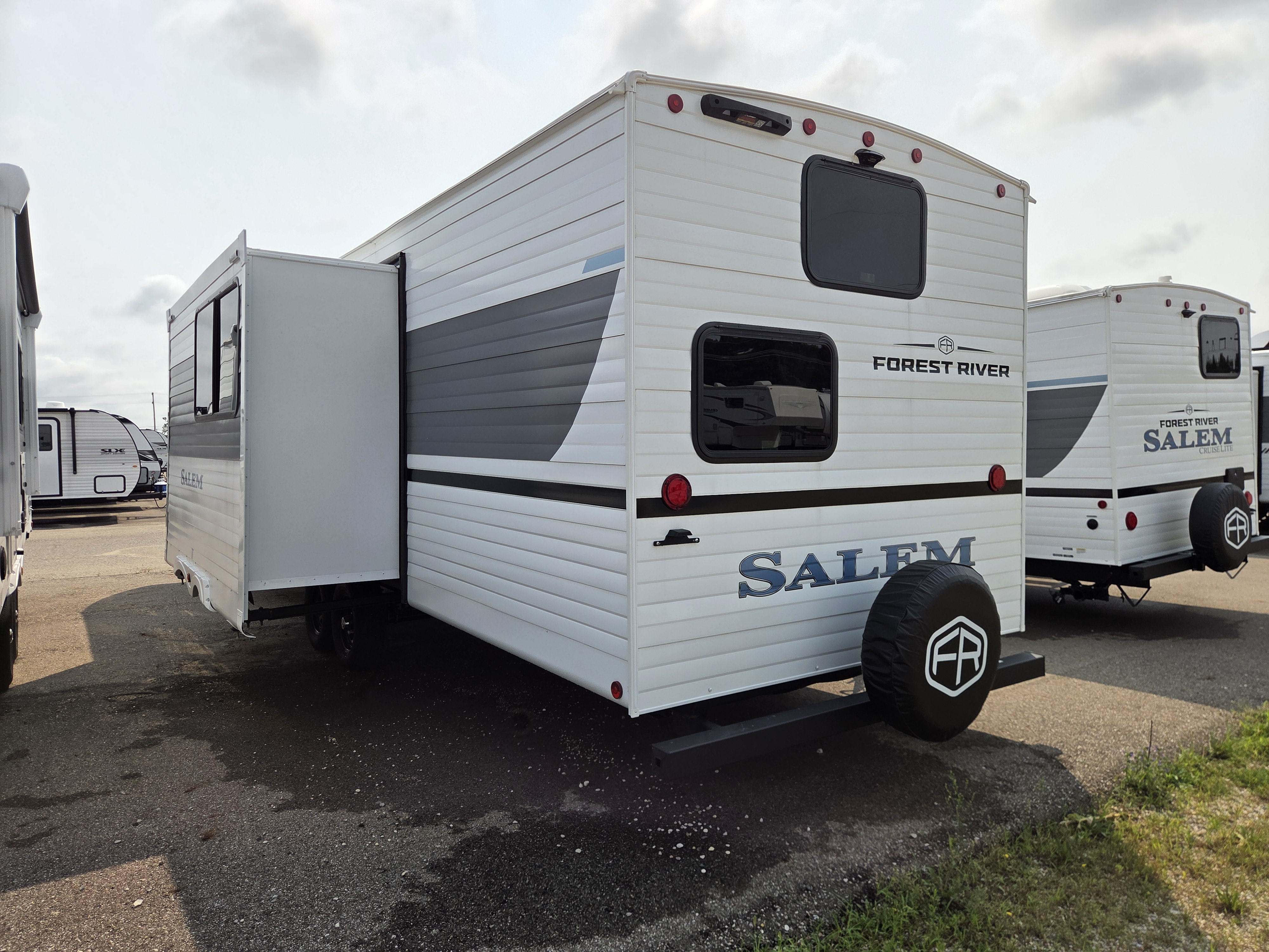 2026 Forest River Salem 300ICE, $ 30,999