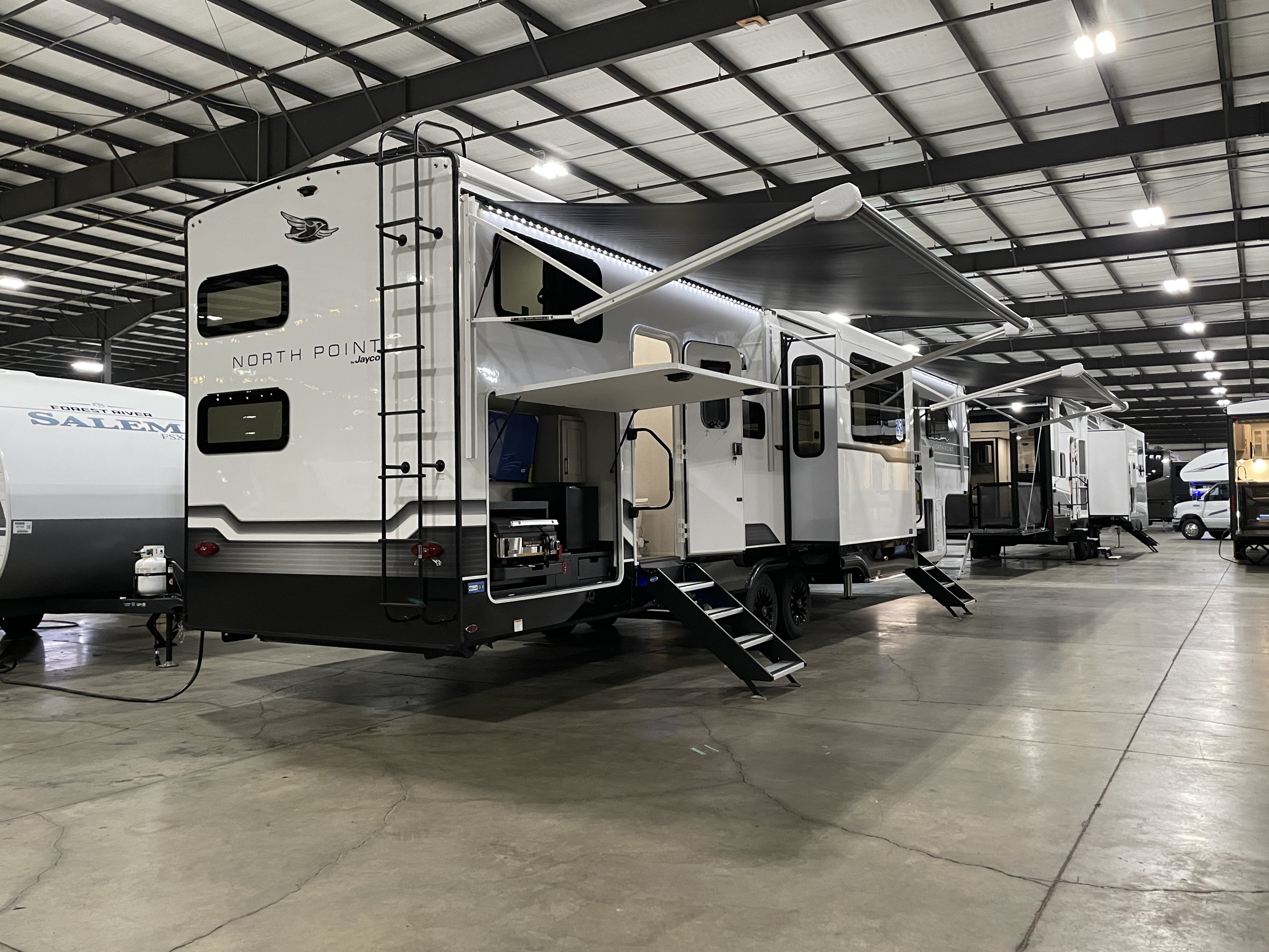 2027 Jayco North Point 391TBBH, $ 105,995