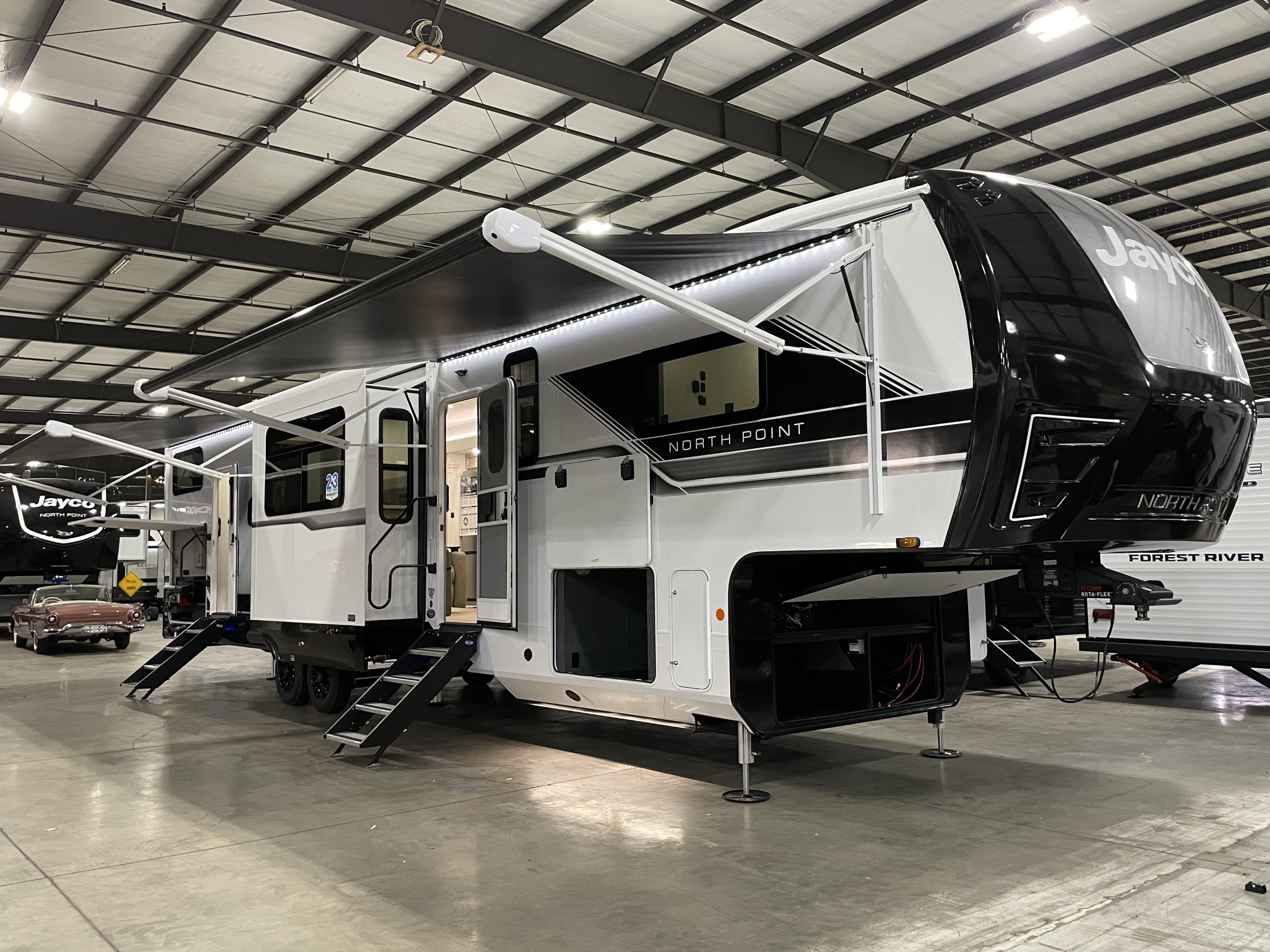 2027 Jayco North Point 391TBBH, $ 105,995