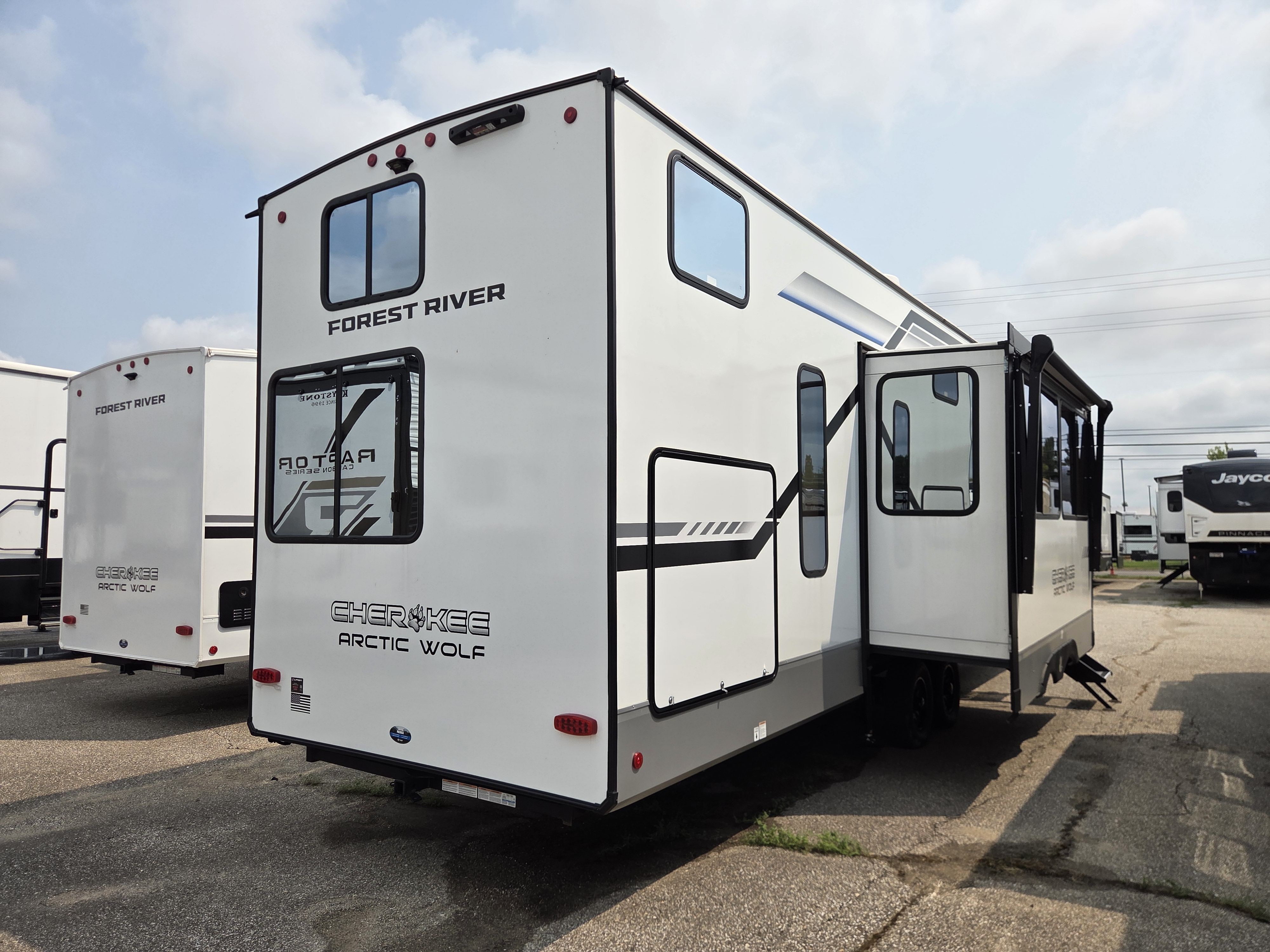 2025 Forest River Cherokee Arctic Wolf 331BH, $ 45,999