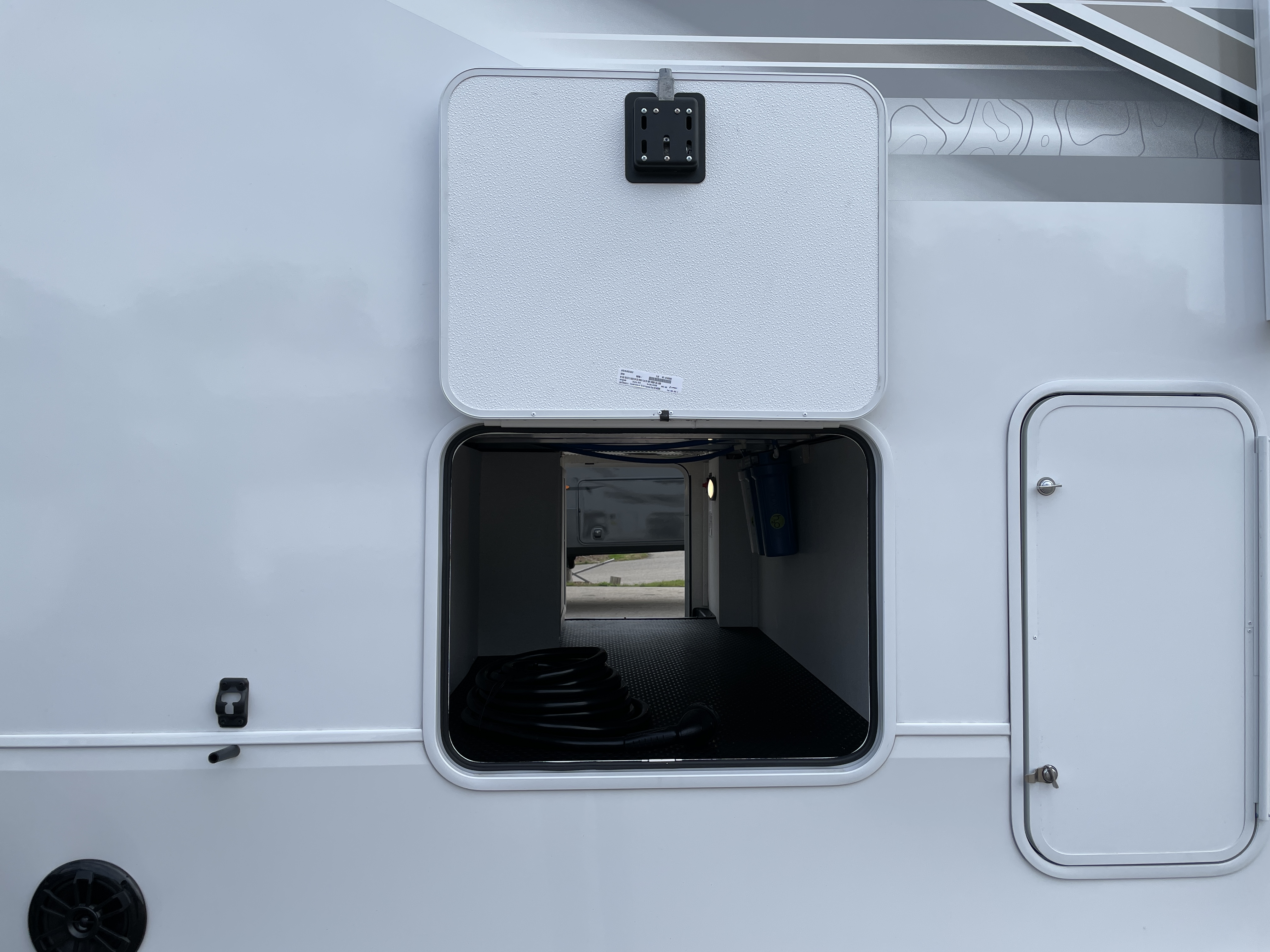 2027 Jayco Eagle 367TBTS, $ 75,995