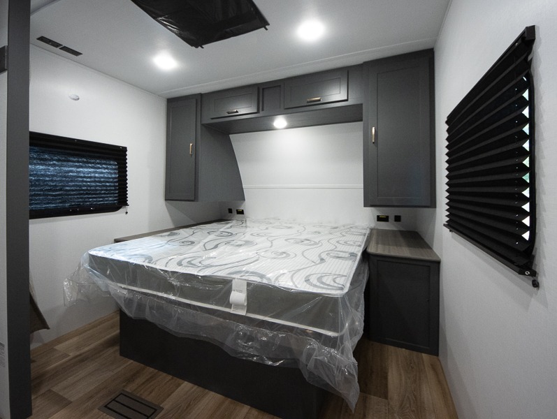 2025 Keystone Bullet Classic (East) 2240RK, $ 22,999