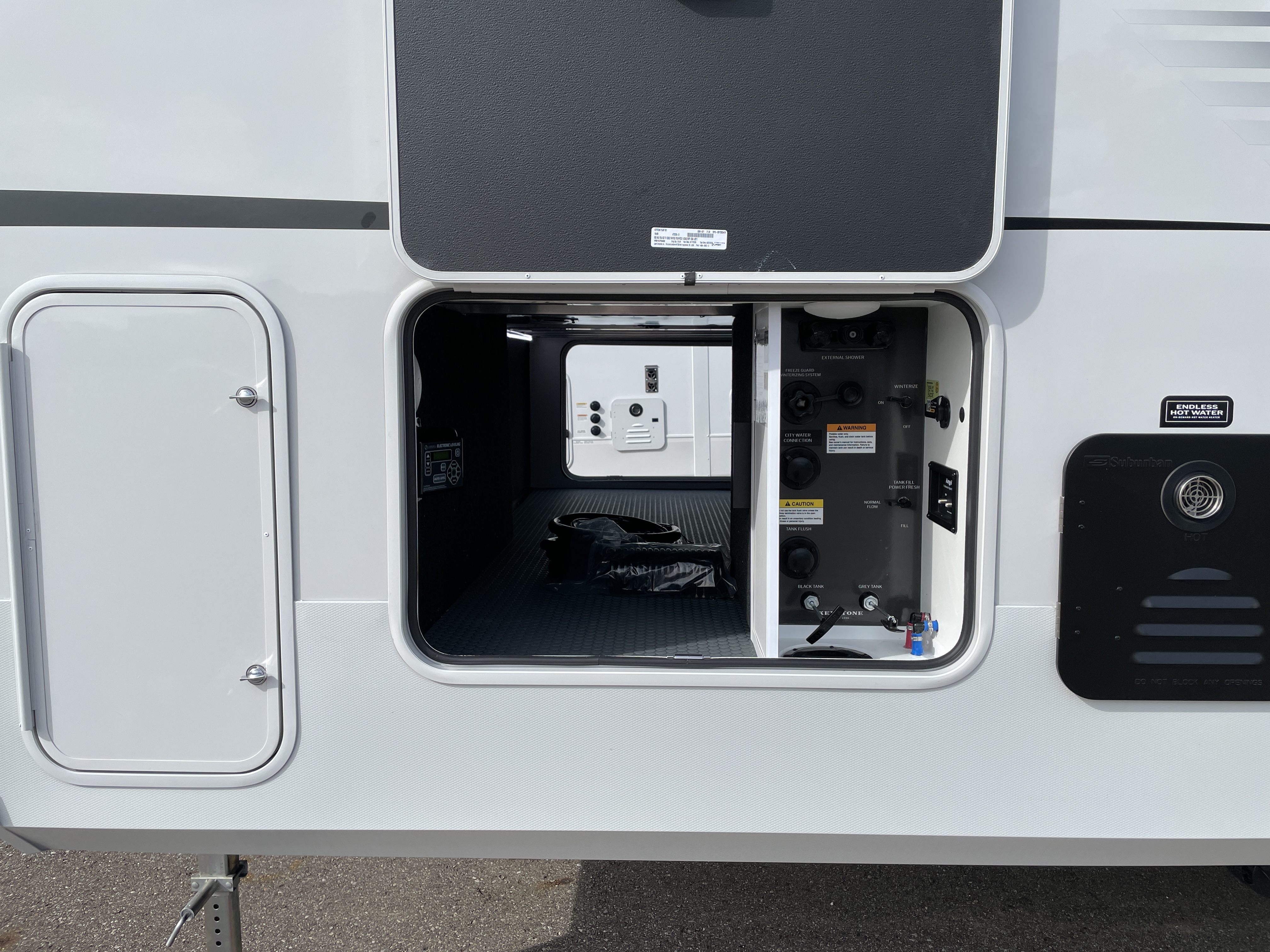 2027 Keystone Cougar Half-Ton (Fifth Wheel) 26RKE, $ 0