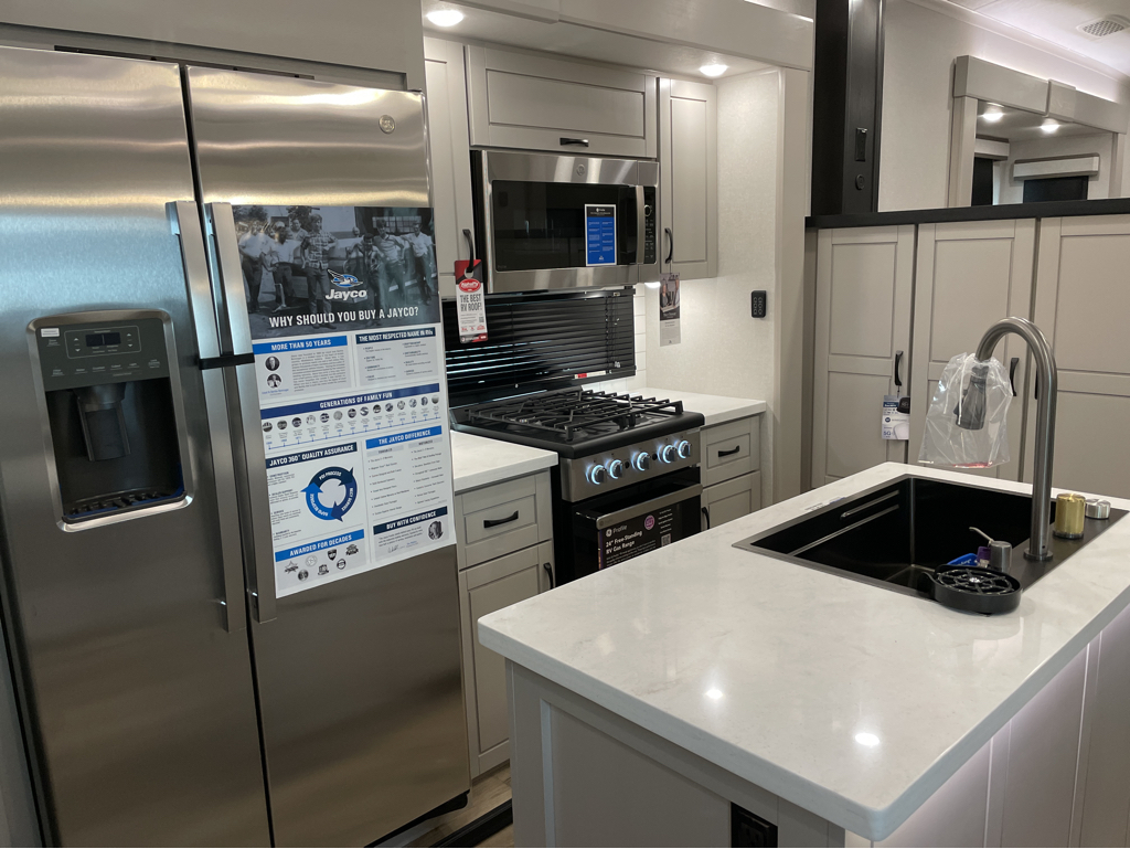 2026 Jayco North Point 382FLRB, $ 104,990