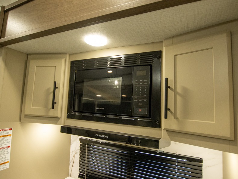 2026 Keystone Cougar Half-Ton (Fifth Wheel) 29RLI, $ 53,999