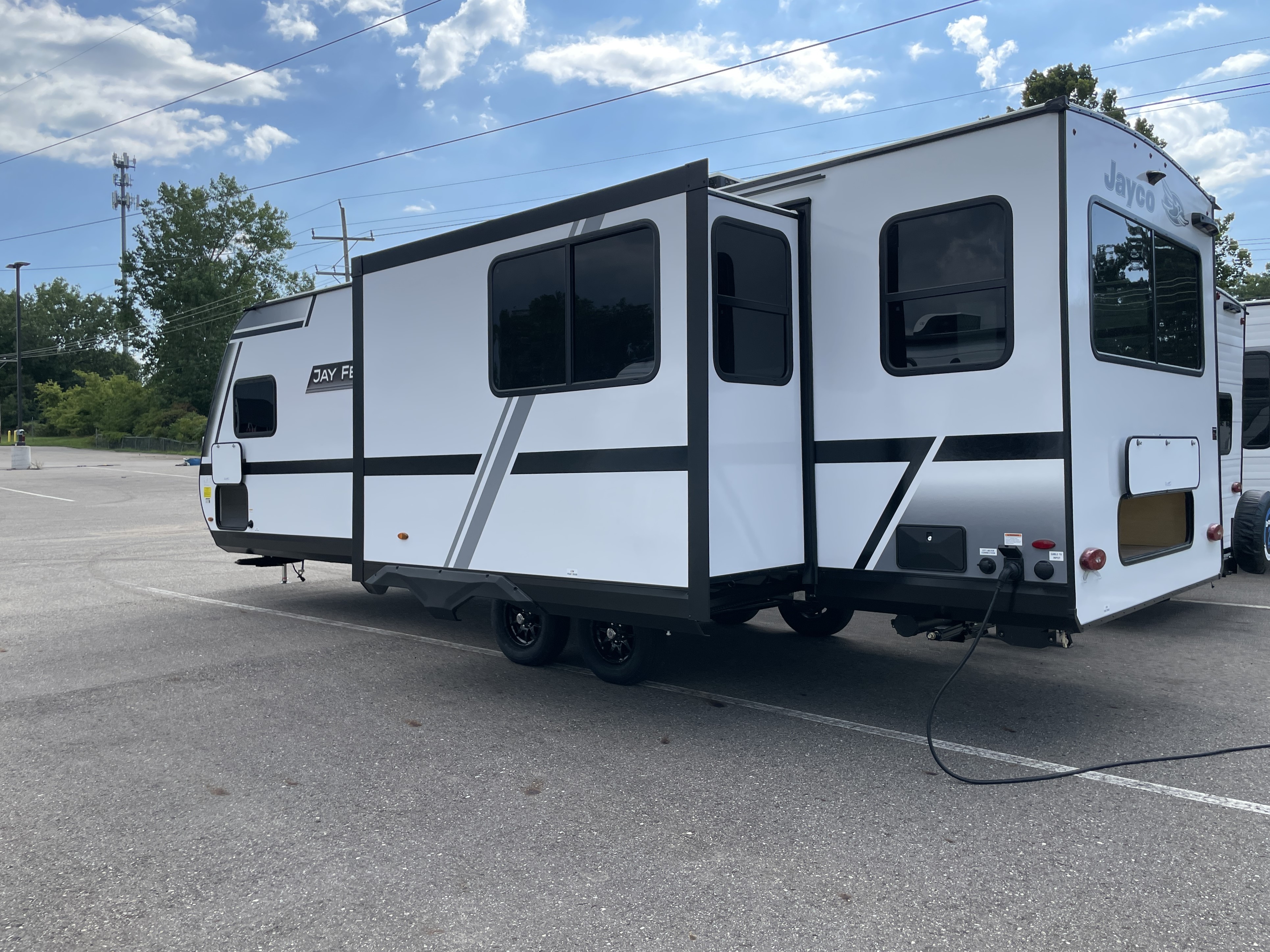 2027 Jayco Jay Feather SL 25RLSL, $ 31,999