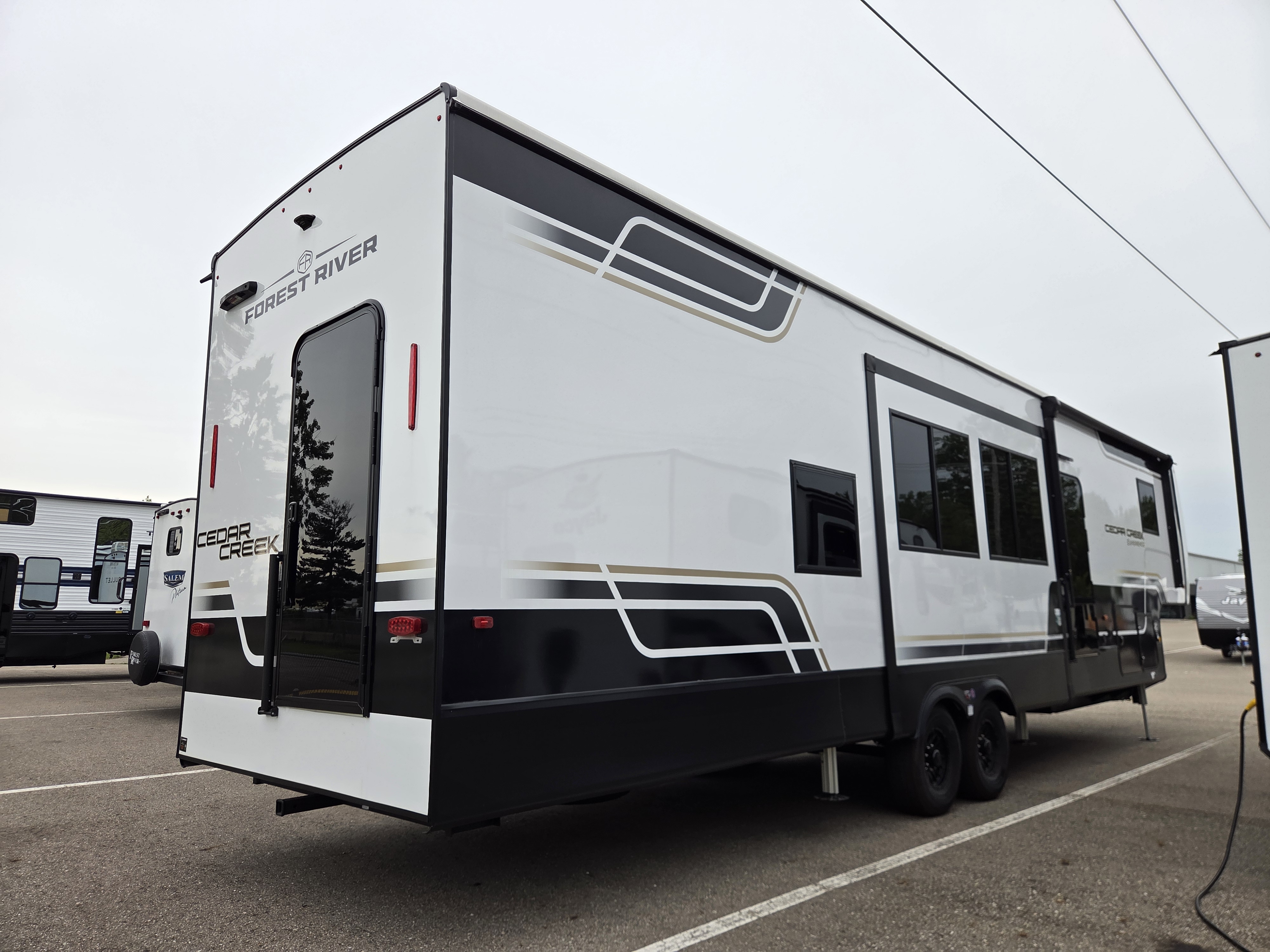 2026 Forest River Cedar Creek Experience 38DB, $ 77,999