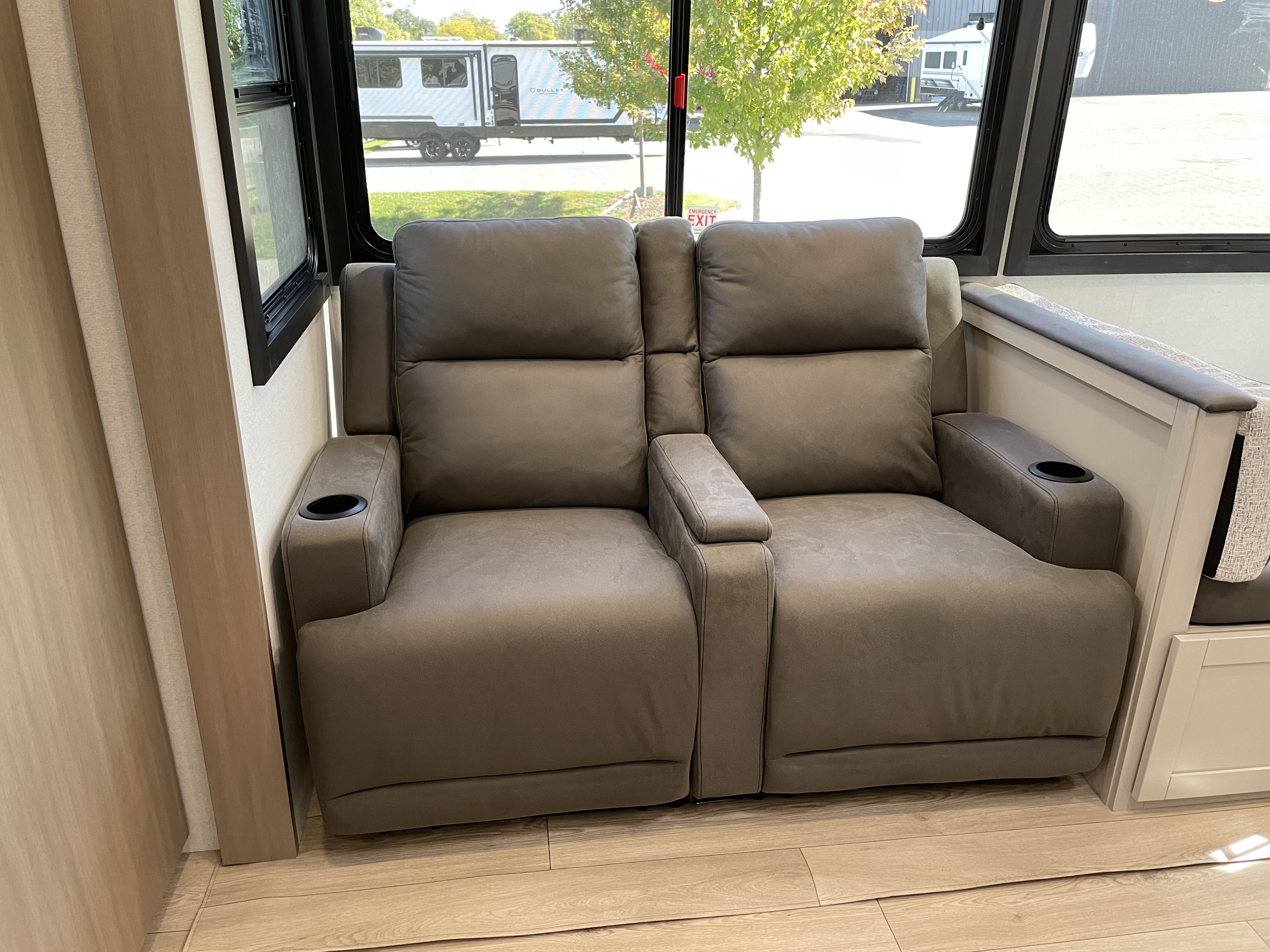2027 Jayco Jay Feather 25RB, $ 56,529