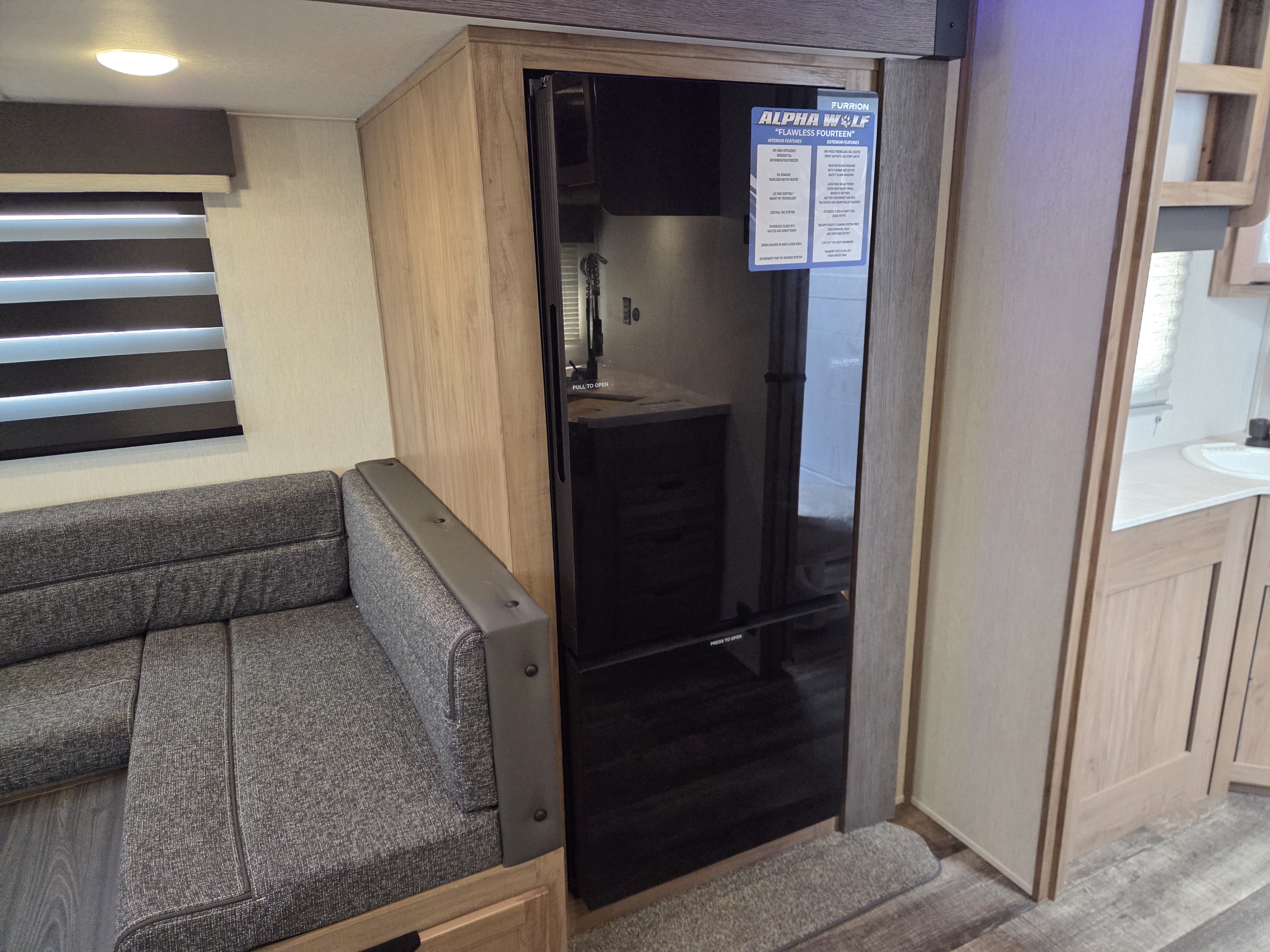 2024 Forest River Cherokee Alpha Wolf 2500RL-L, $ 29,999