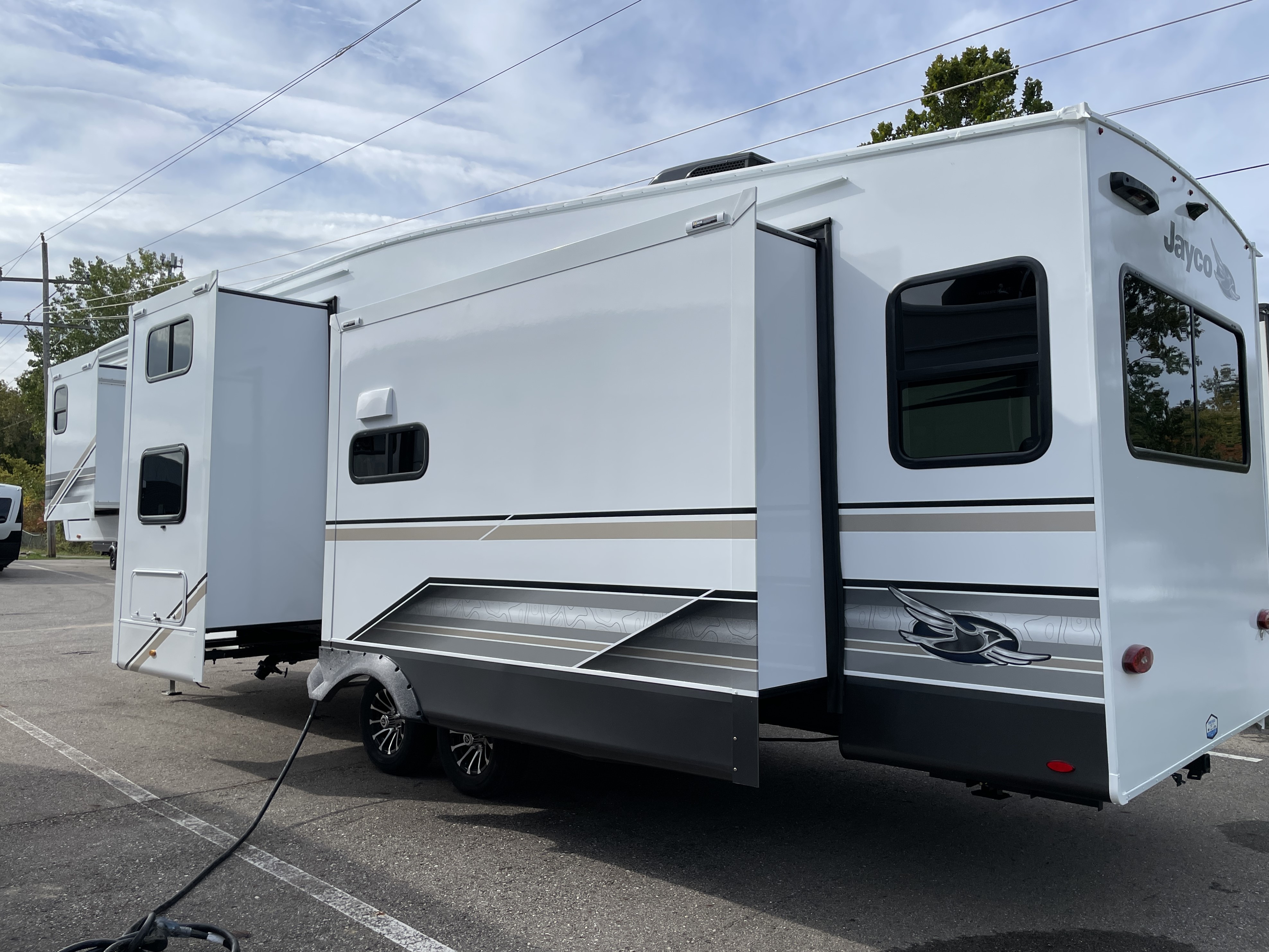 2027 Jayco Eagle SLE 34MBL, $ 54,995