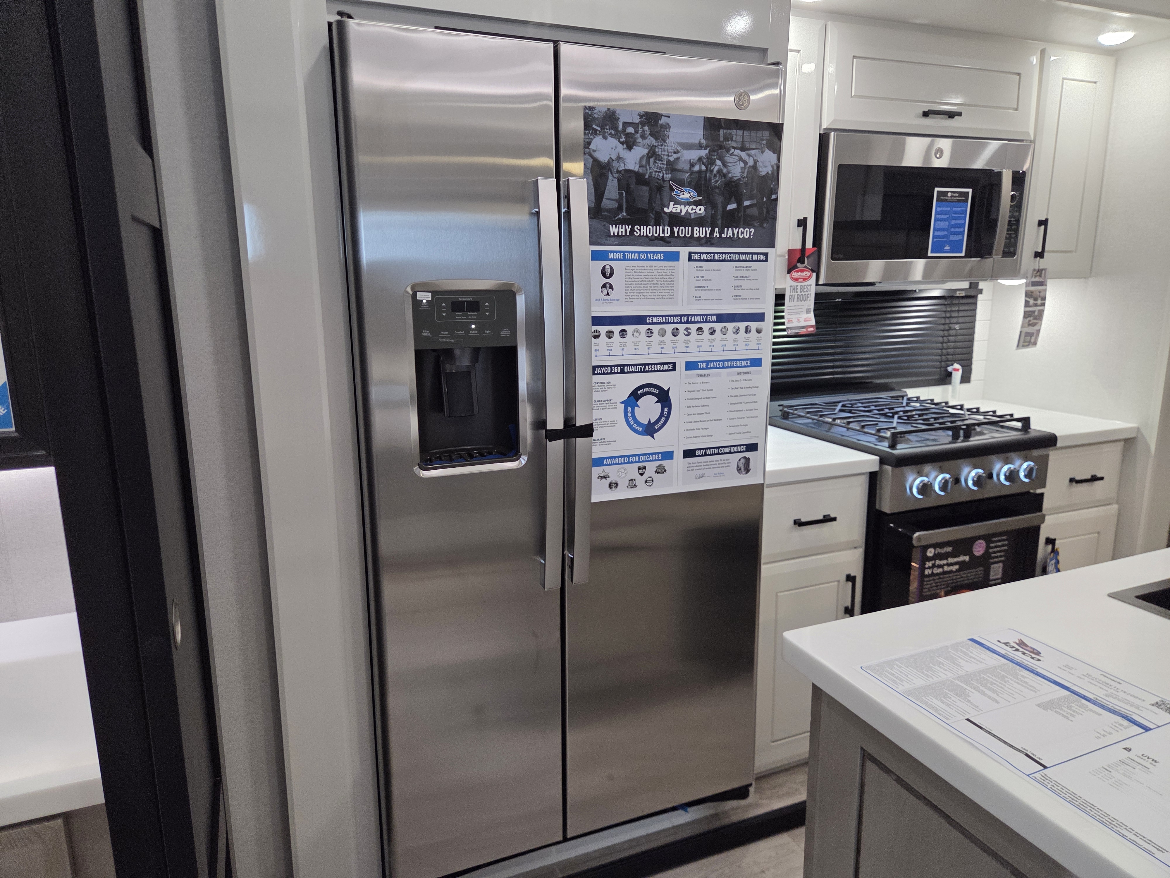 2027 Jayco Pinnacle 39FLOK, $ 144,999