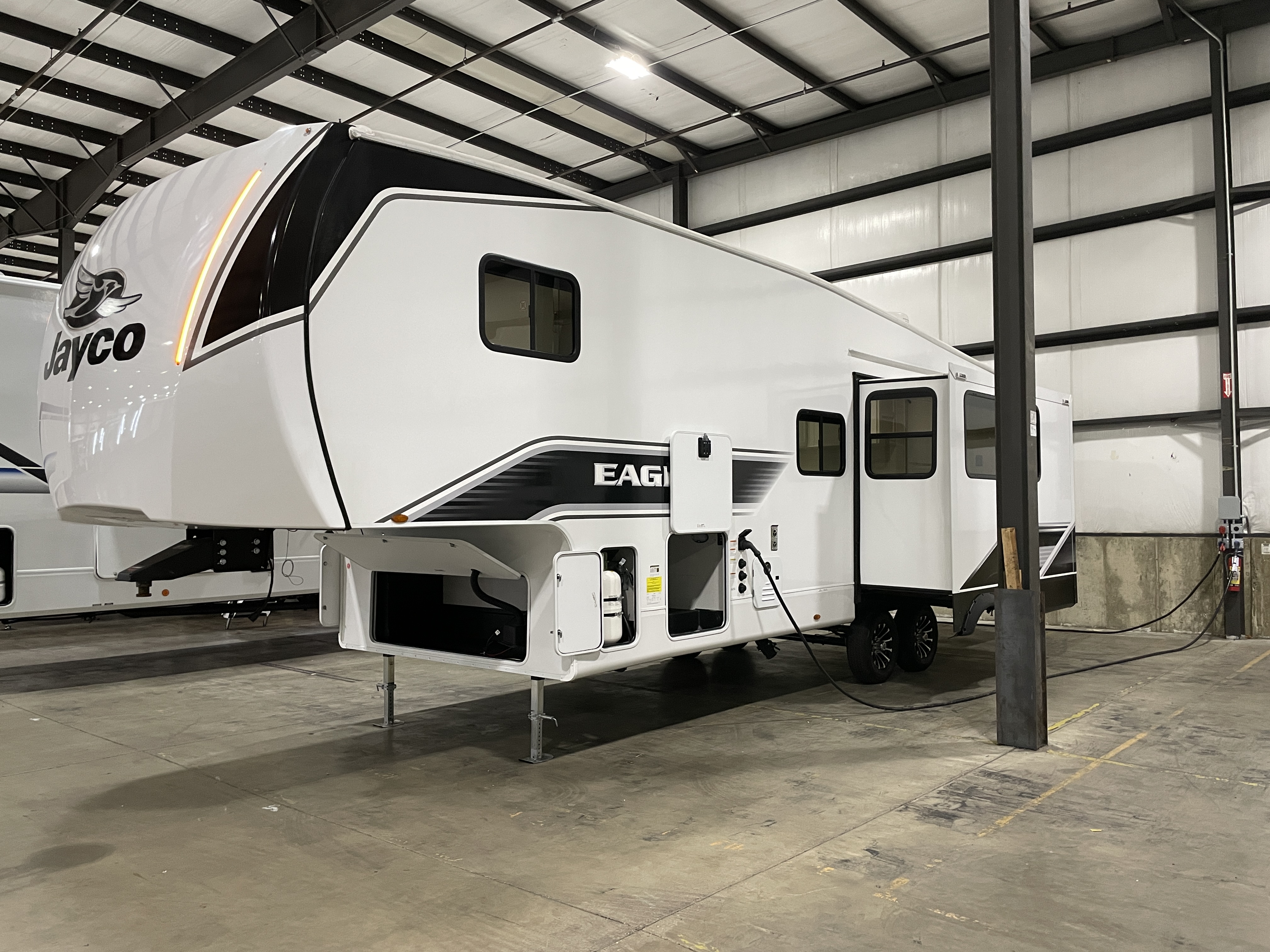 2026 Jayco Eagle SLE 28BHU, $ 37,995