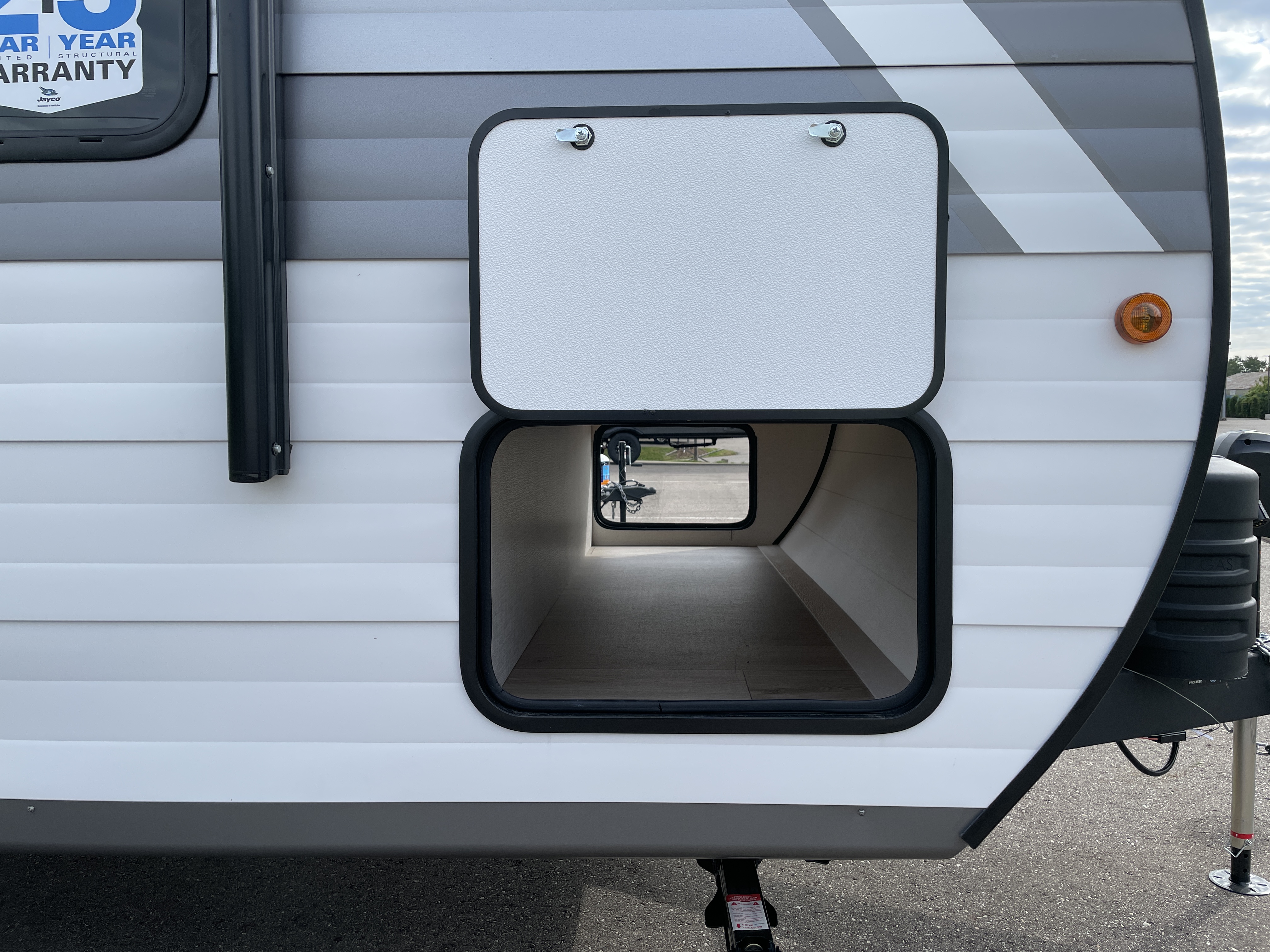 2027 Jayco Jay Flight 210QB, $ 22,999