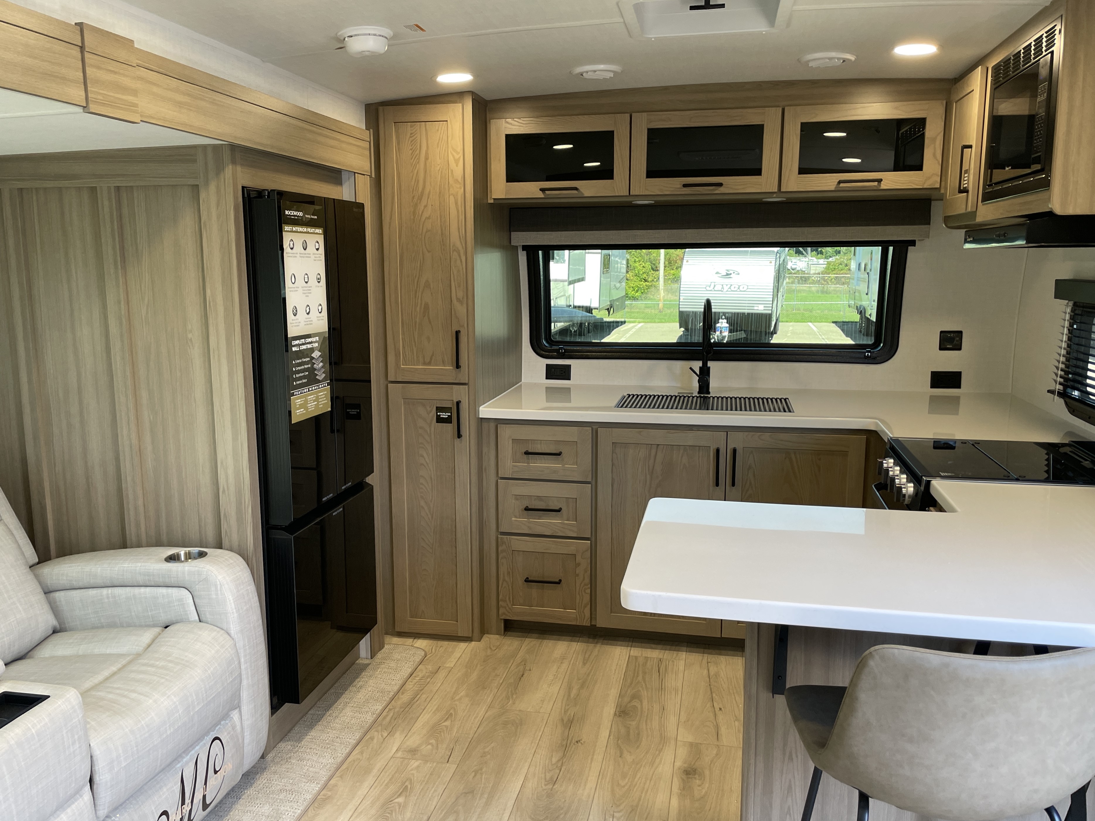 2027 Forest River Rockwood Mini Lite 2523MBR, $ 46,999