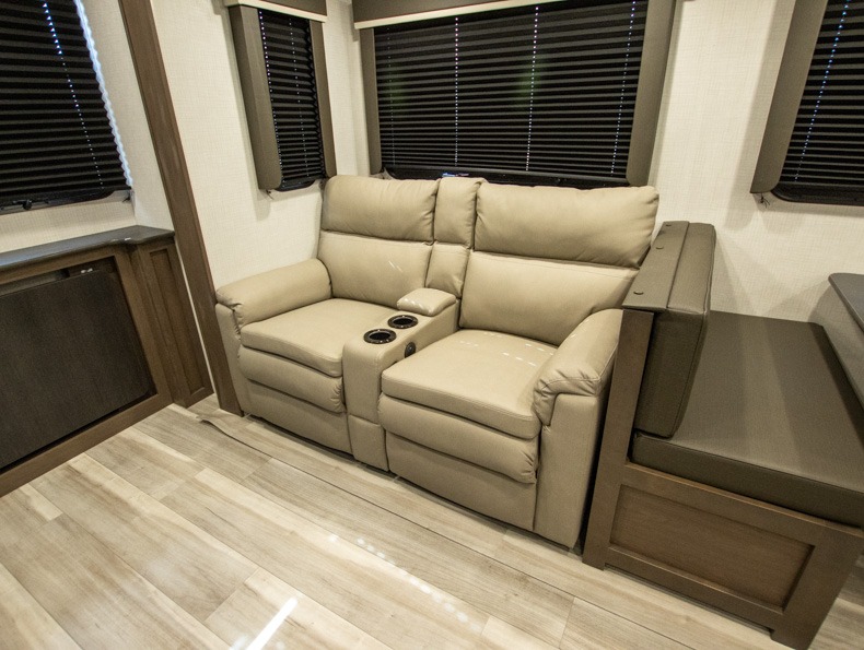 2026 Keystone Cougar Sport 2400RE, $ 35,990