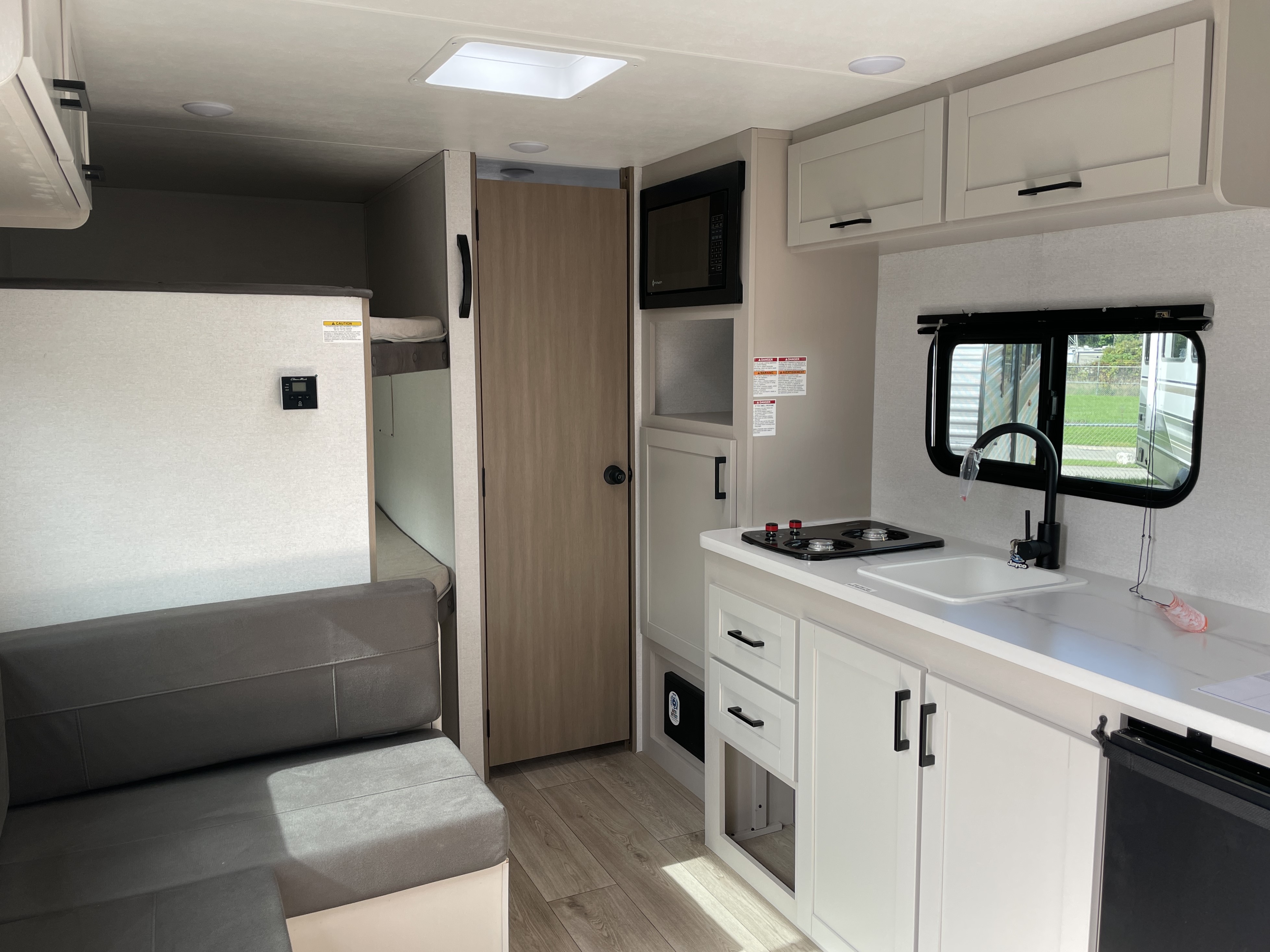 2027 Jayco Jay Flight 172DB Sport Edition, $ 15,999