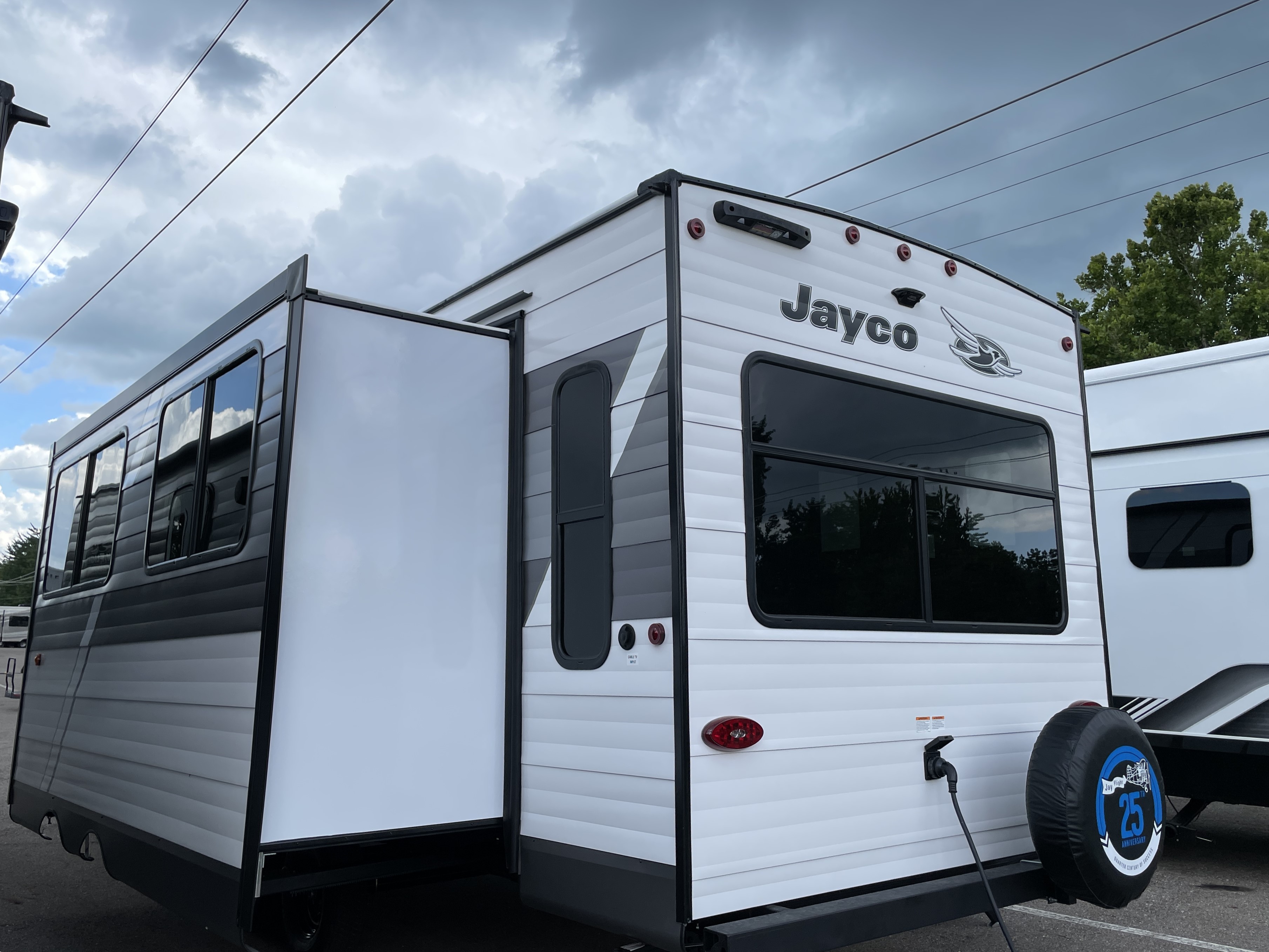 2027 Jayco Jay Flight 262RLS, $ 27,999