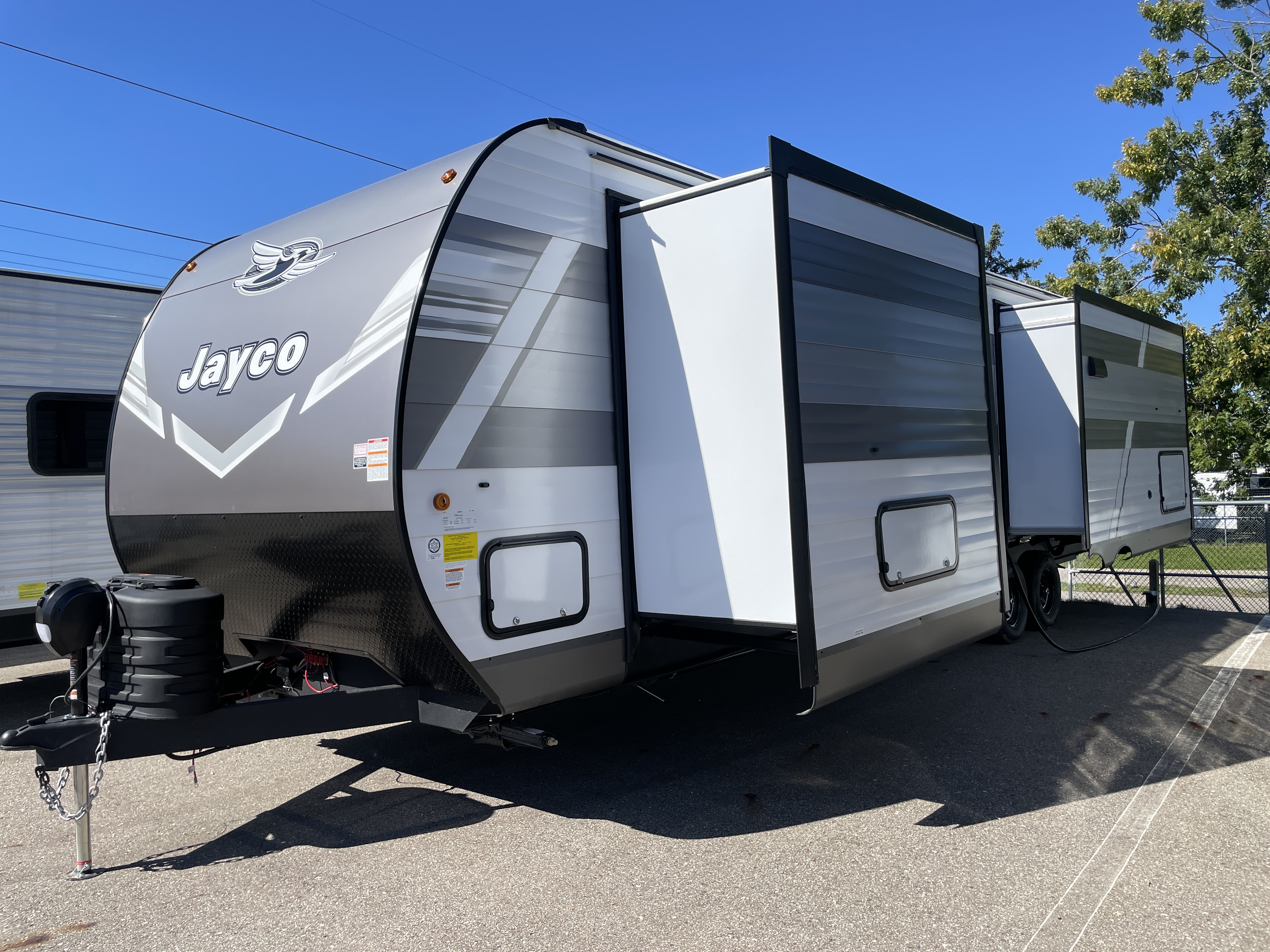 2027 Jayco Jay Flight 334RTS, $ 44,999