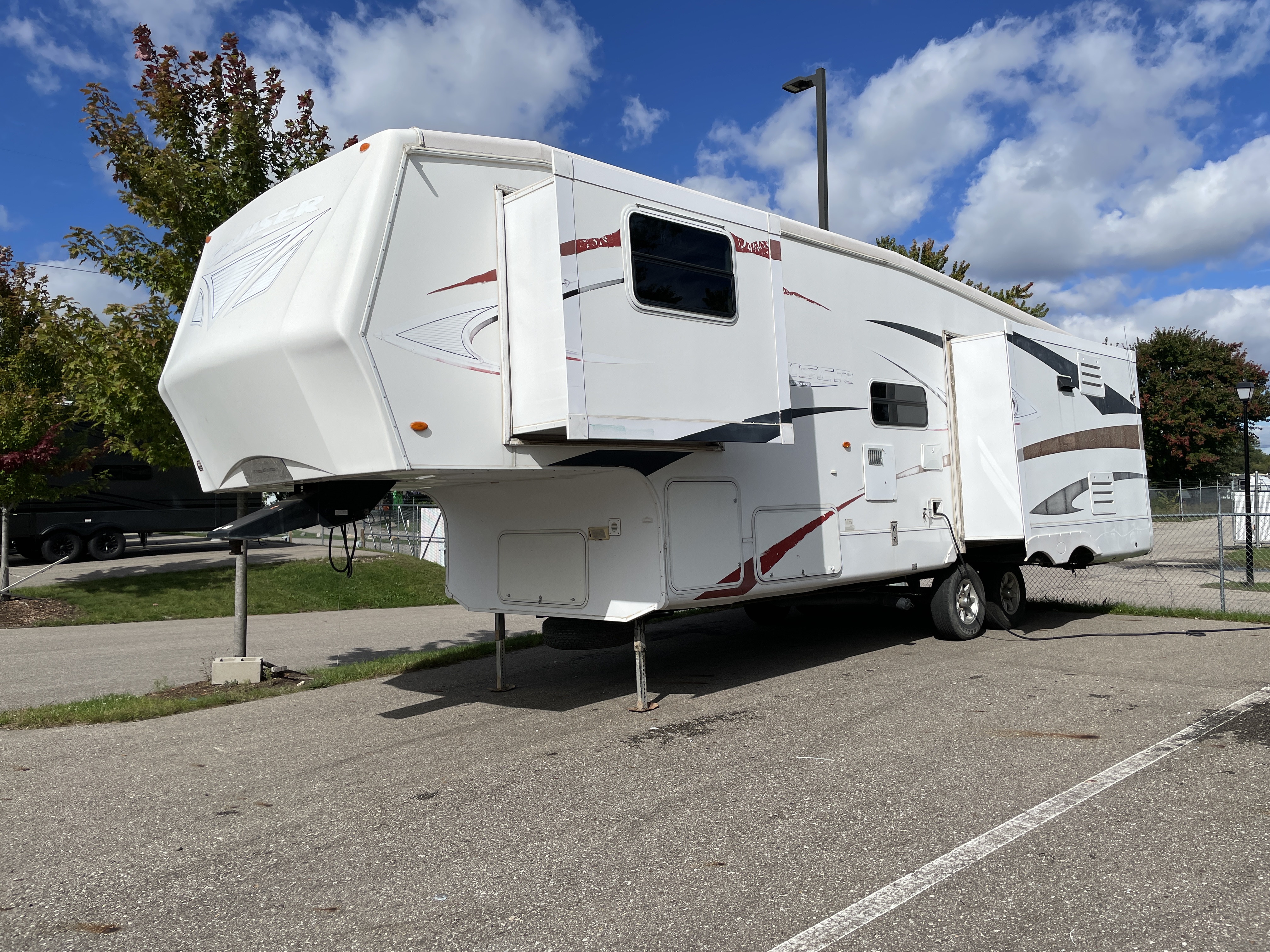 2009 CrossRoads Cruiser CF30SK, $ 10,490