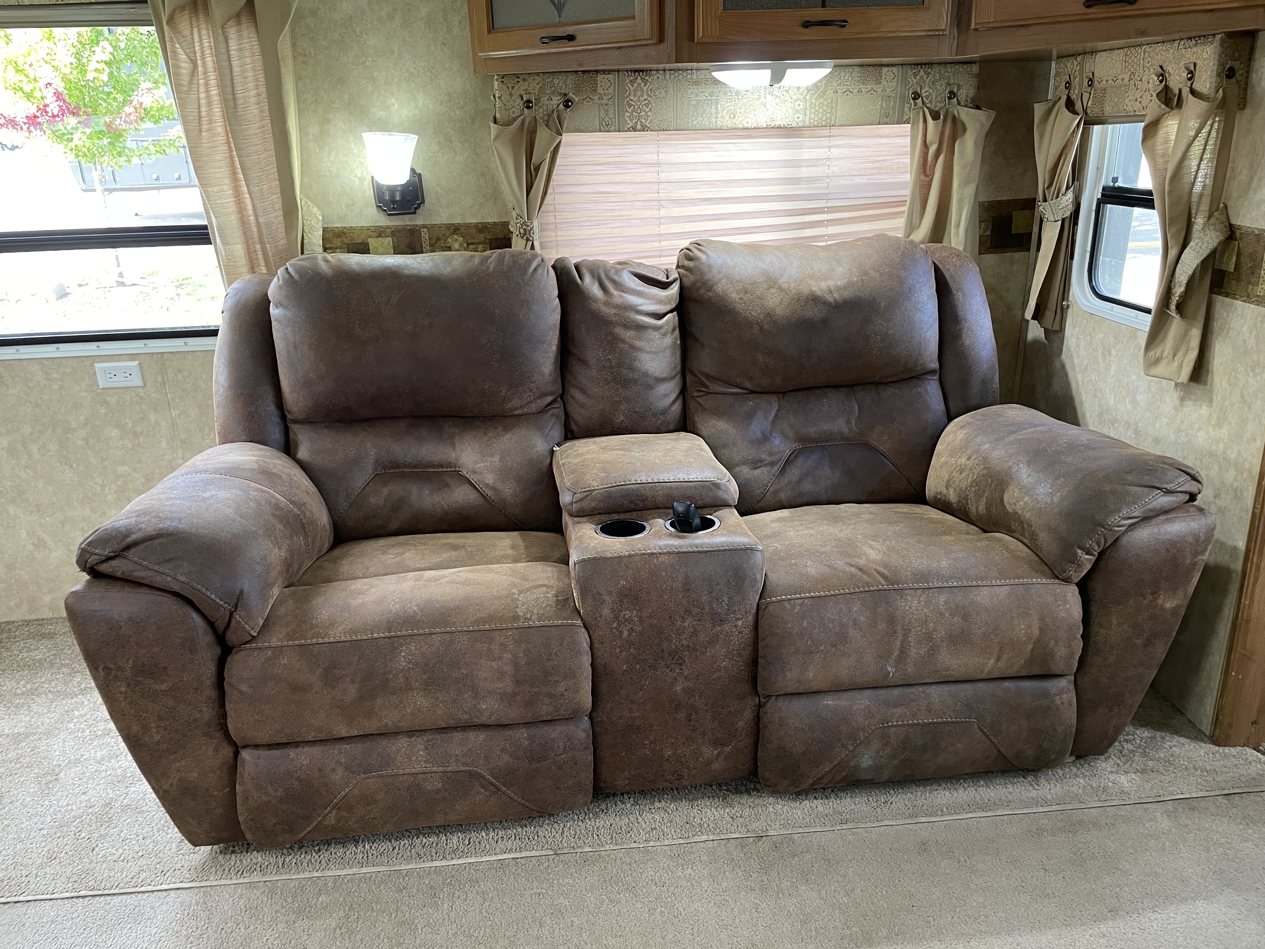 2009 CrossRoads Cruiser CF30SK, $ 10,490