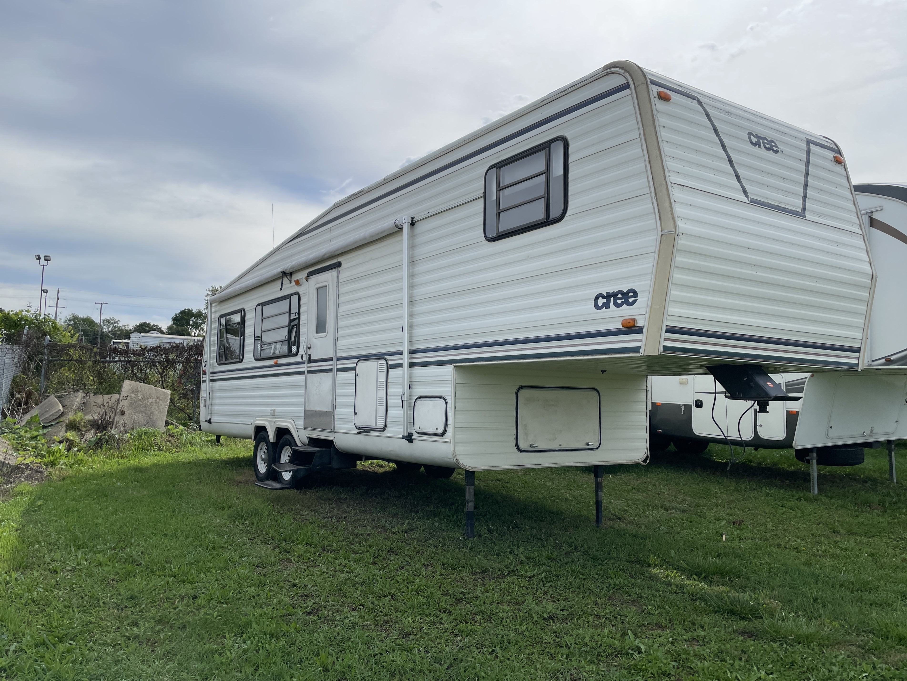 1993 Cree 327RK, $ 2,495