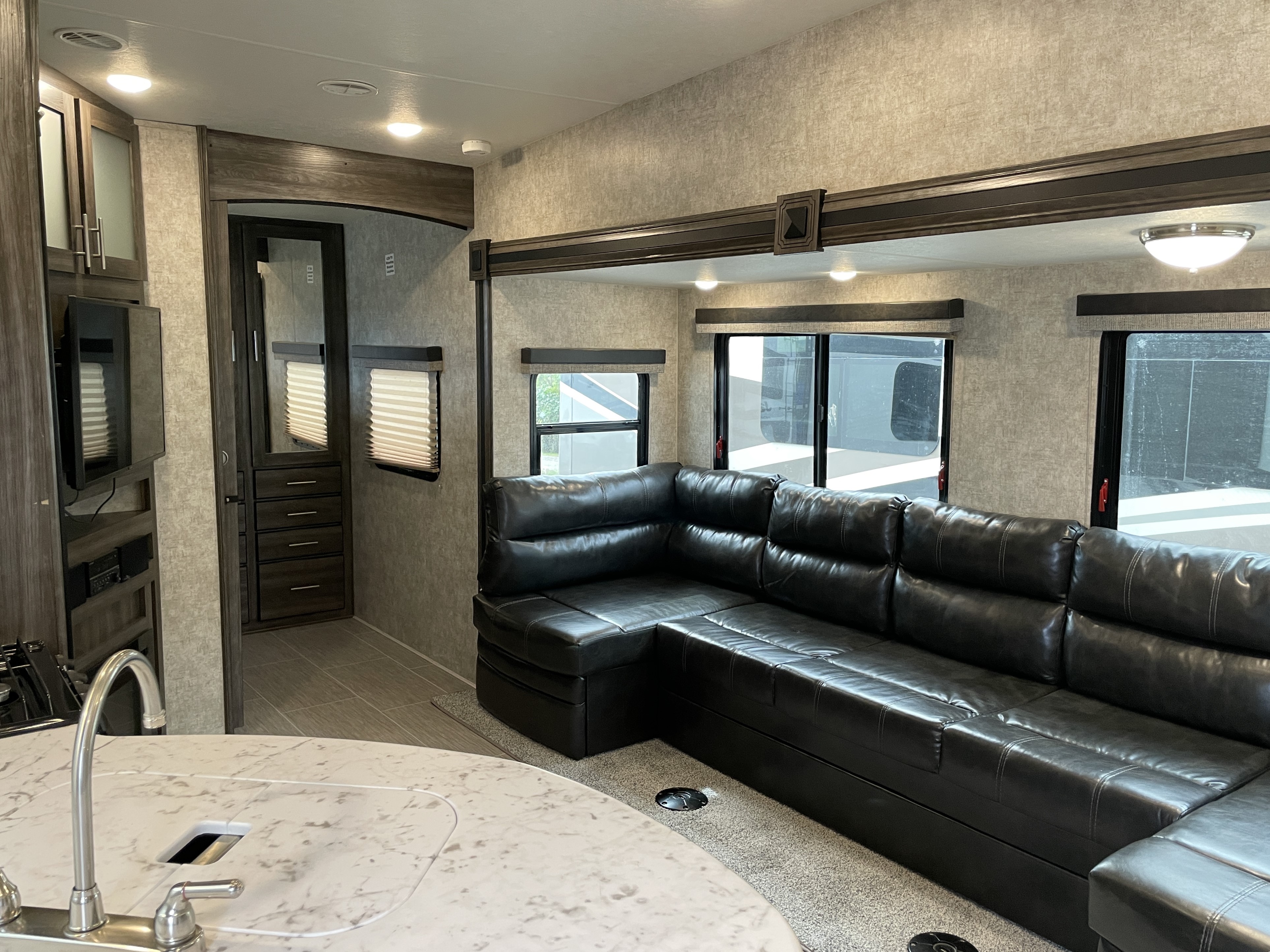 2018 Open Range Open Range Ultra Lite UT2950BH, $ 21,490