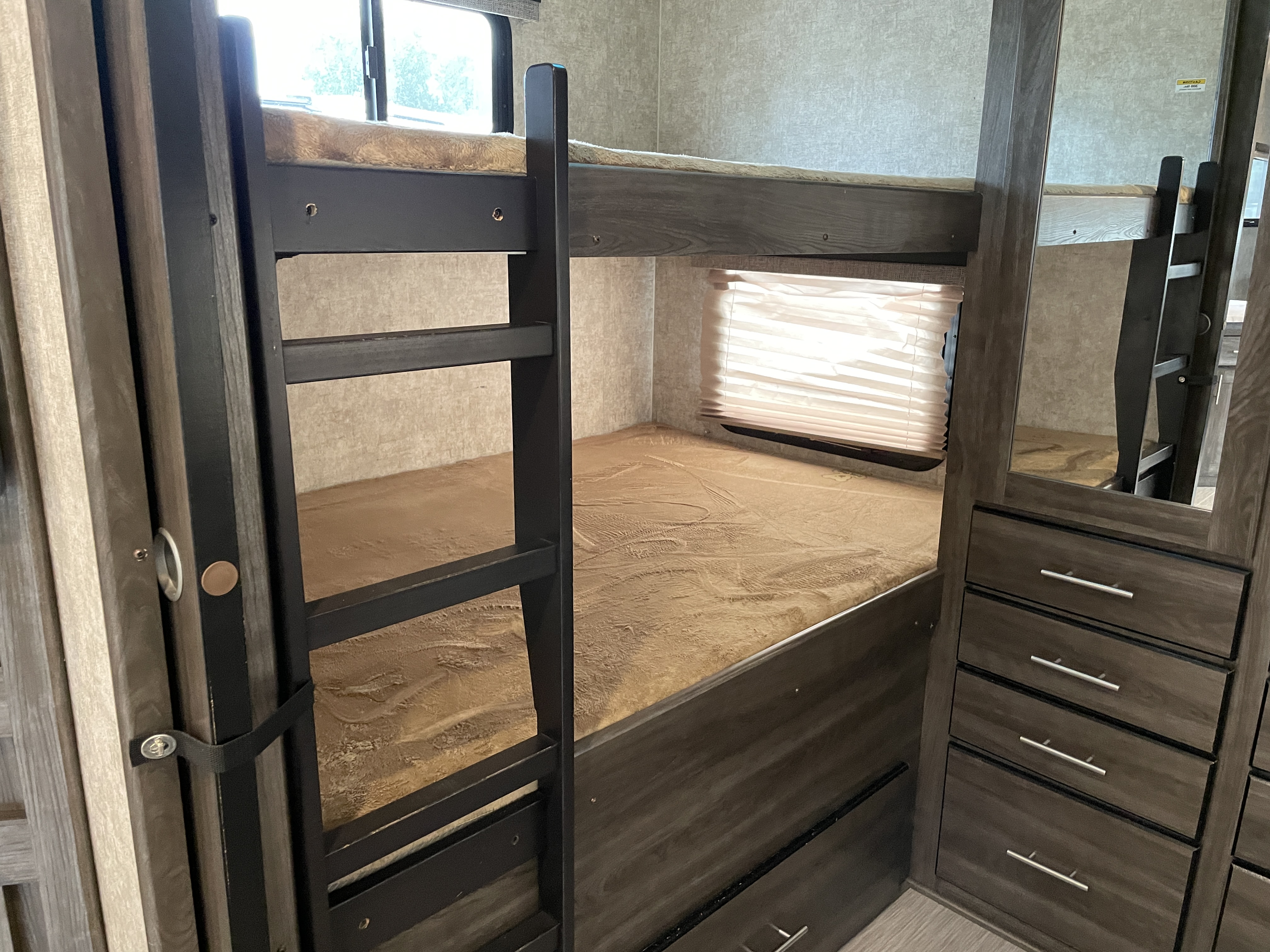2018 Open Range Open Range Ultra Lite UT2950BH, $ 21,490