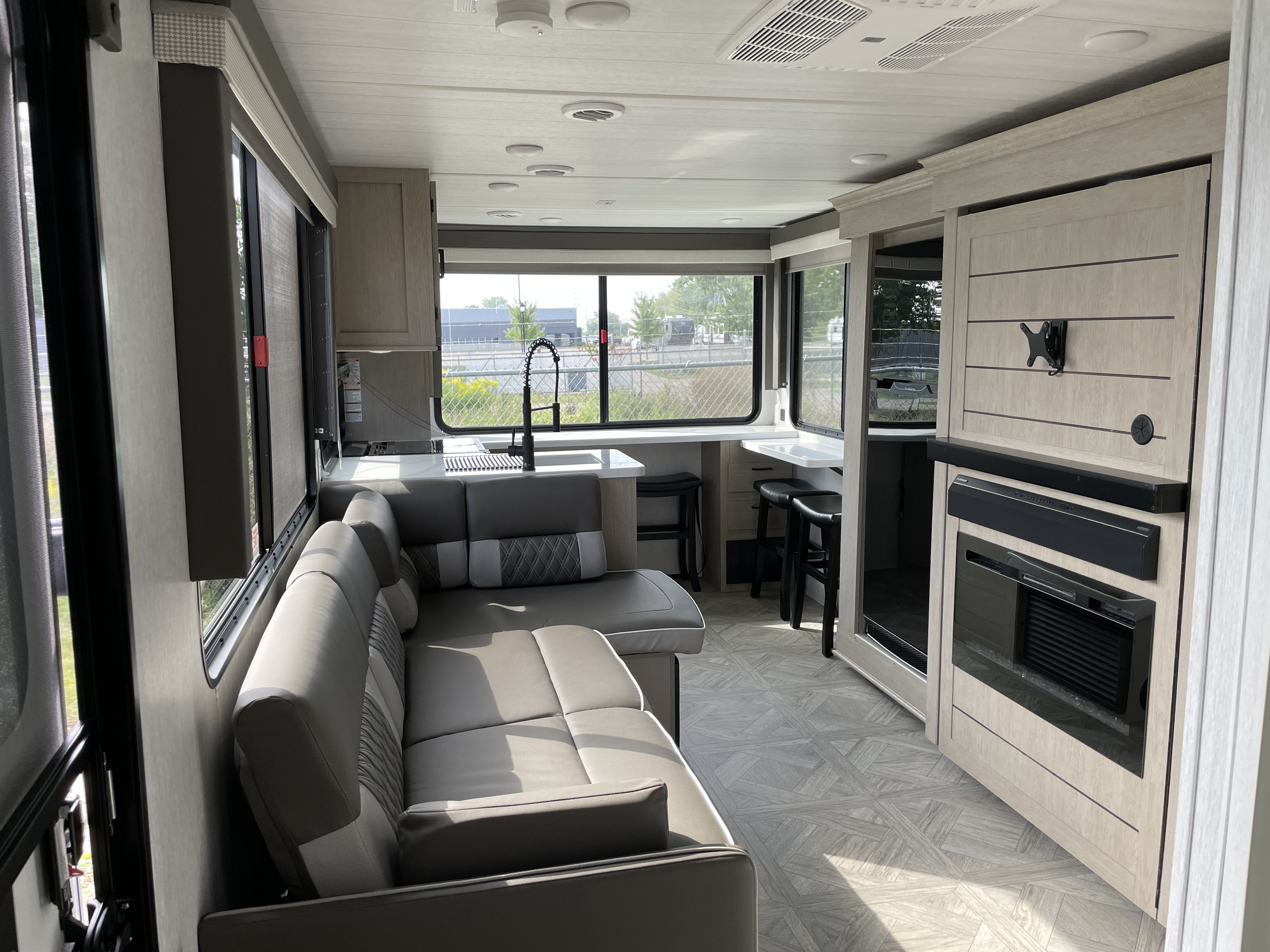 2024 Forest River Salem Cruise Lite 24VIEW, $ 25,490