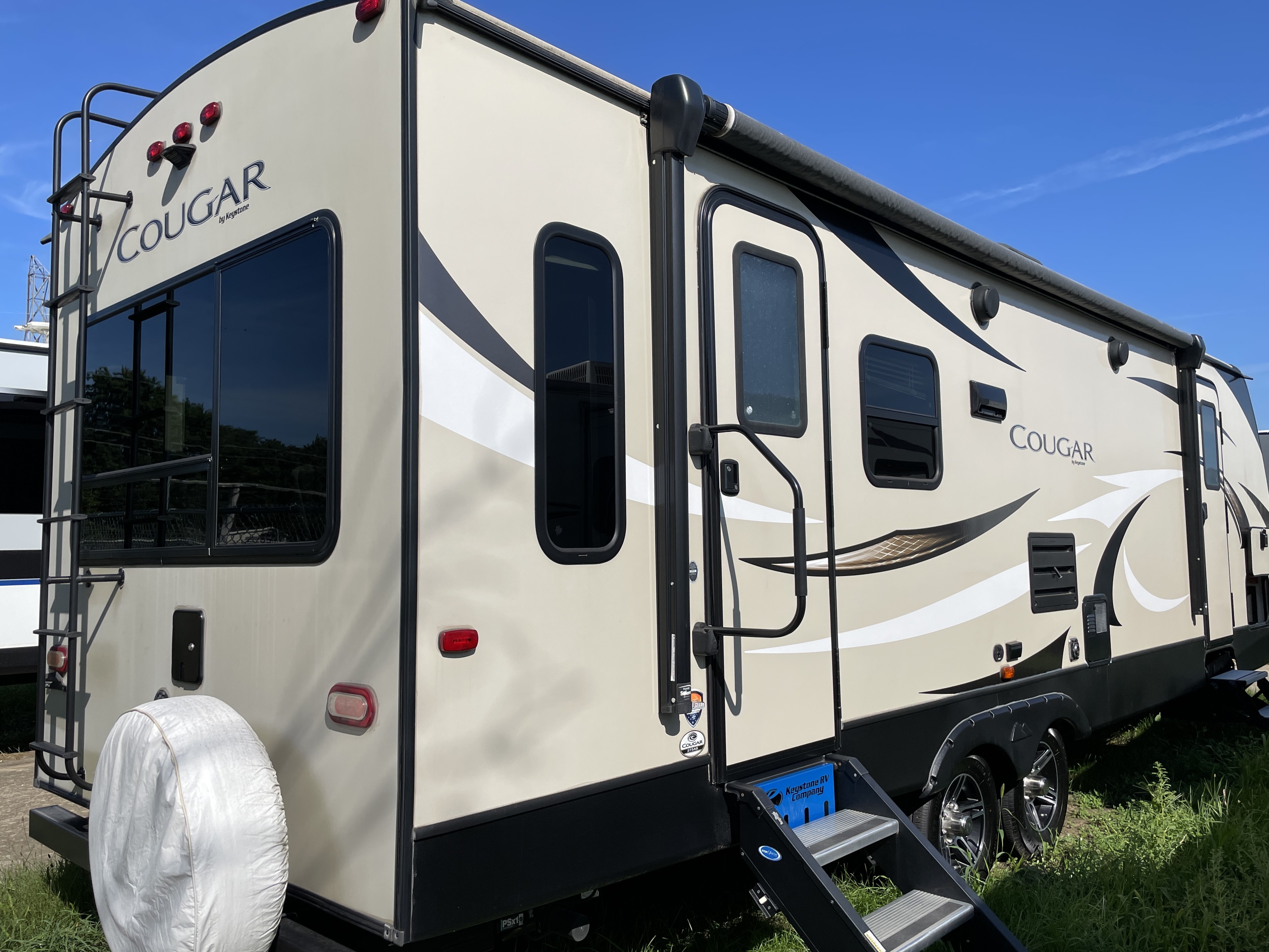 2019 Keystone Cougar Half-Ton (East) 27SAB, $ 22,490