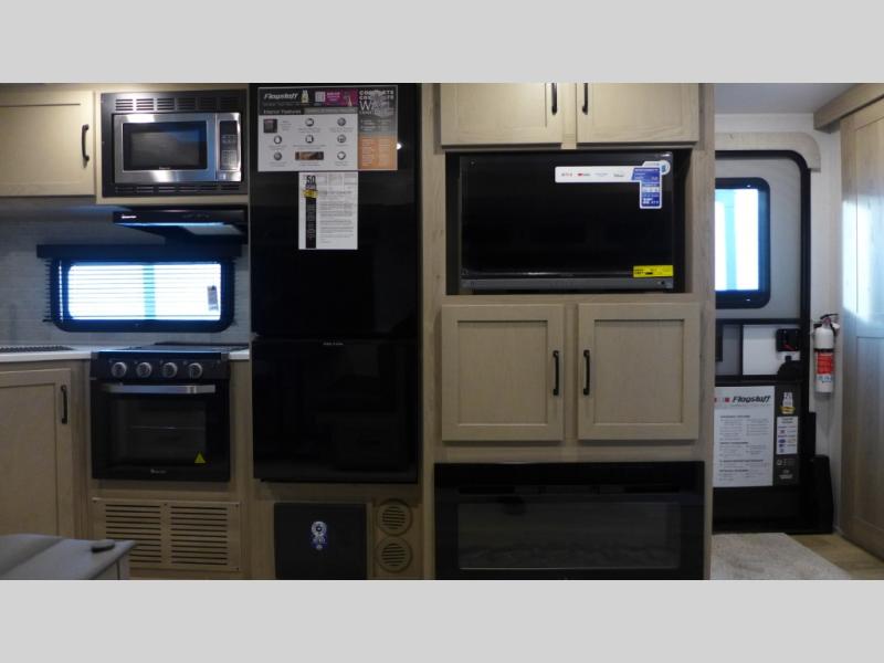 2025 Forest River Flagstaff Super Lite 26RBWS, $ 58,418