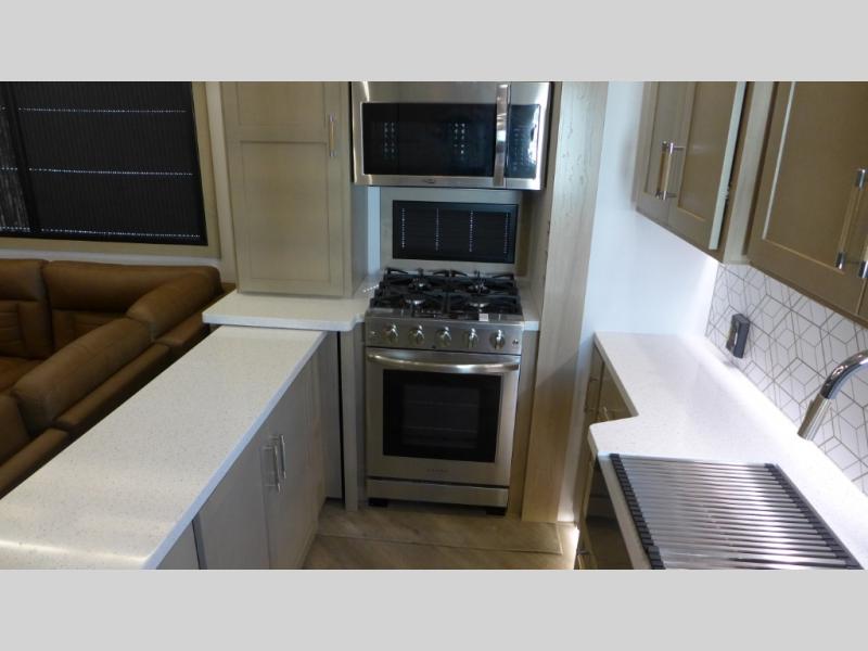 2026 Keystone Raptor 441HB, $ 189,173