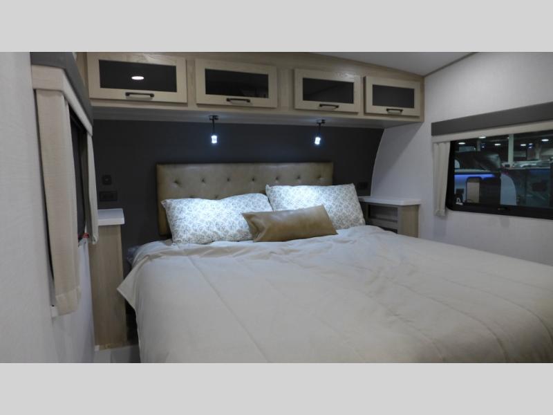 2025 Forest River Flagstaff Classic FW F282RK, $ 68,670