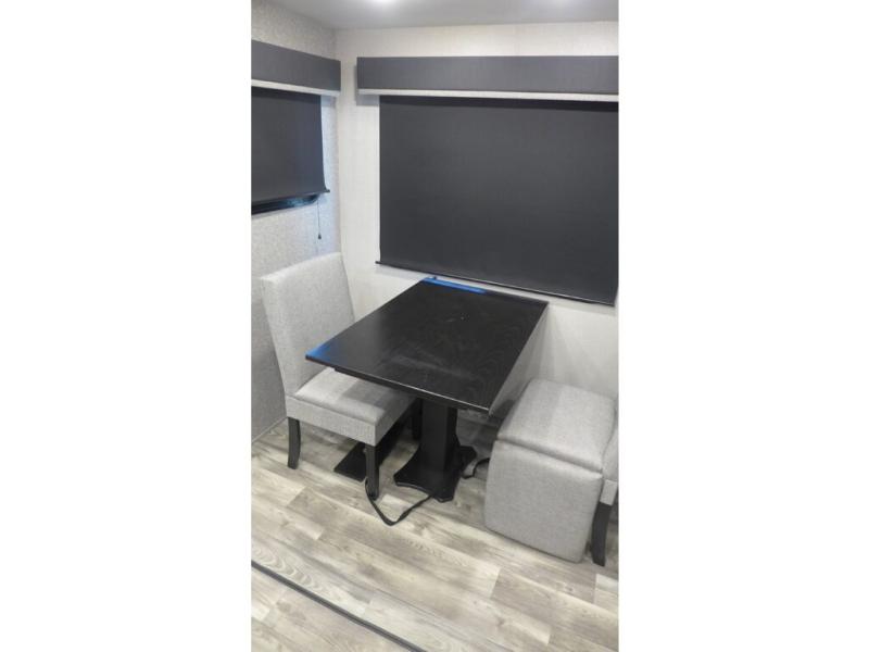 2022 Open Range Mesa Ridge XLT MF264RLS, $ 49,999