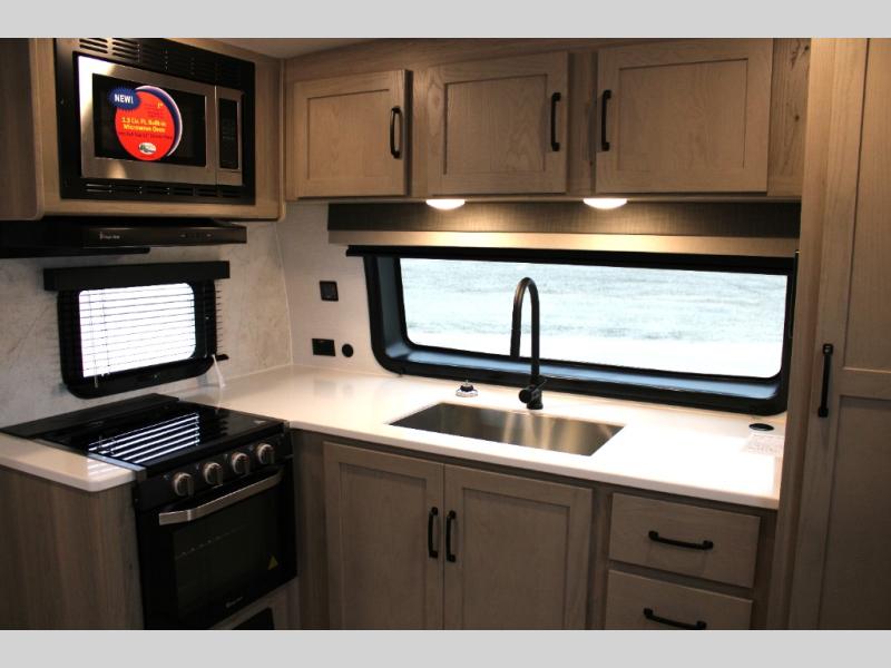 2025 Forest River Rockwood Ultra Lite 2619FK, $ 59,639