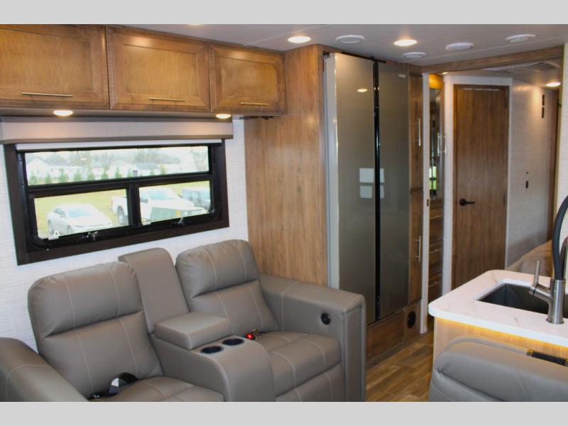 2024 Jayco Greyhawk XL 32U, $ 159,999