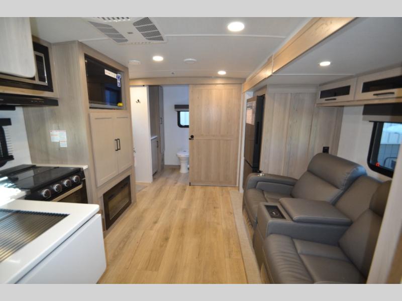 2026 Forest River Flagstaff Micro Lite 25FBLS, $ 47,986