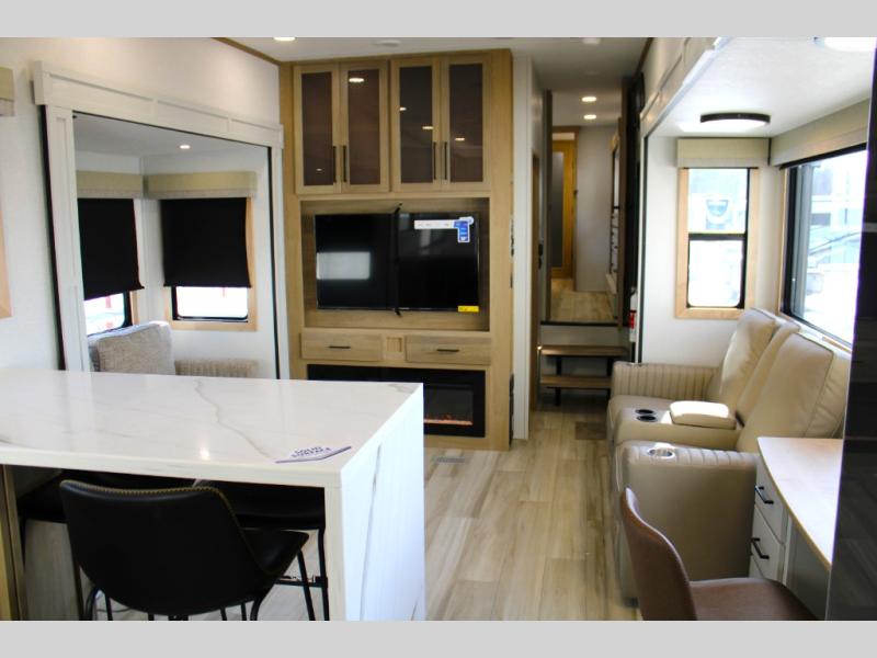 2025 Forest River Sierra 3800RK, $ 98,834