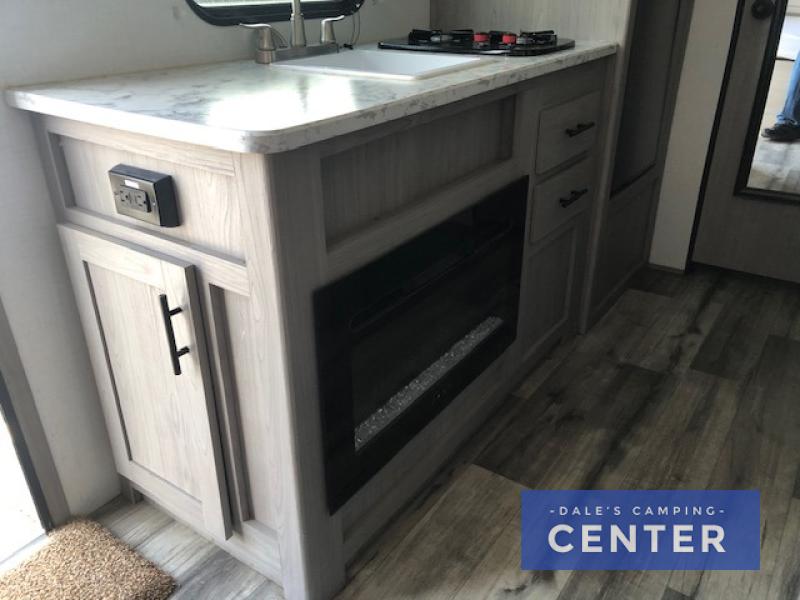 2023 Dutchmen Coleman 17B, $ 9,999