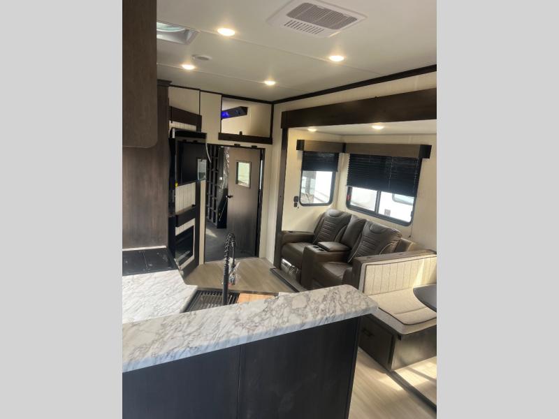 2026 Forest River Cherokee Wolf Pack Limited Fifth, $ 96,912
