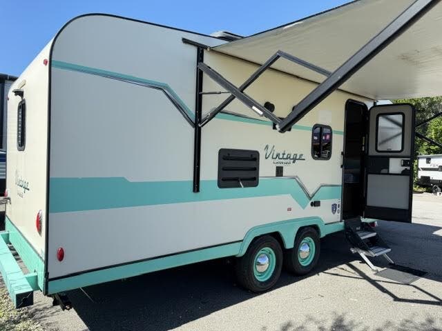 2023 Gulf Stream Vintage Cruiser 23QBS, $ 19,975