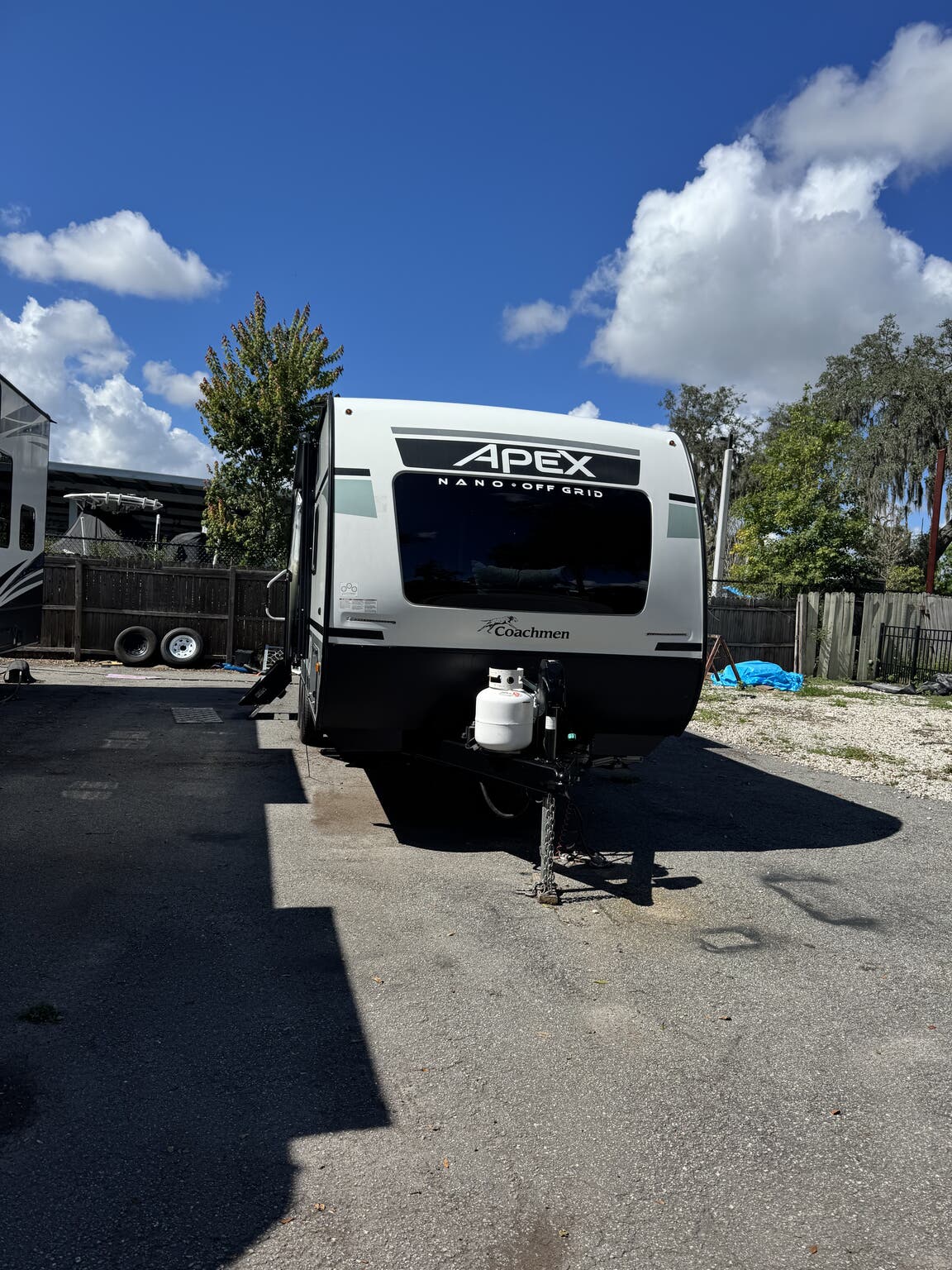 2022 Coachmen Apex Nano 213RDS, $ 21,997